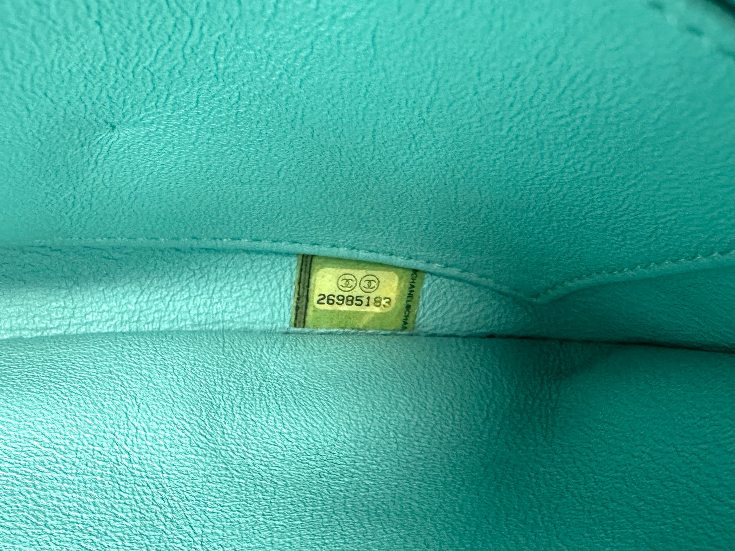 Chanel Trendy CC Blue Chevron Quilted Leather Medium Size Handle Bag(26***83) CC1654