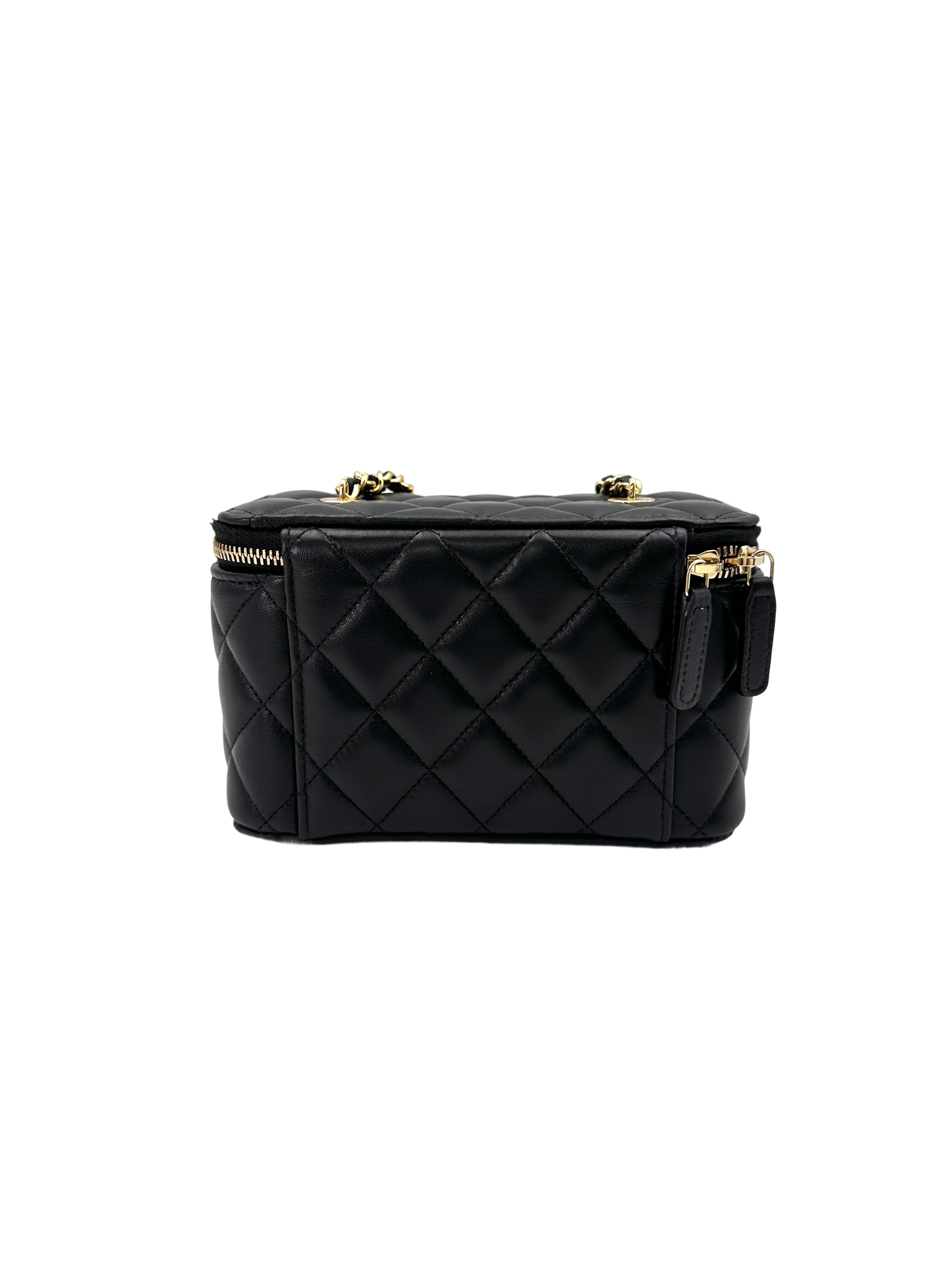 Chanel Casino Charms Black Quilted Leather Vanity Case(NC***47) CC1659