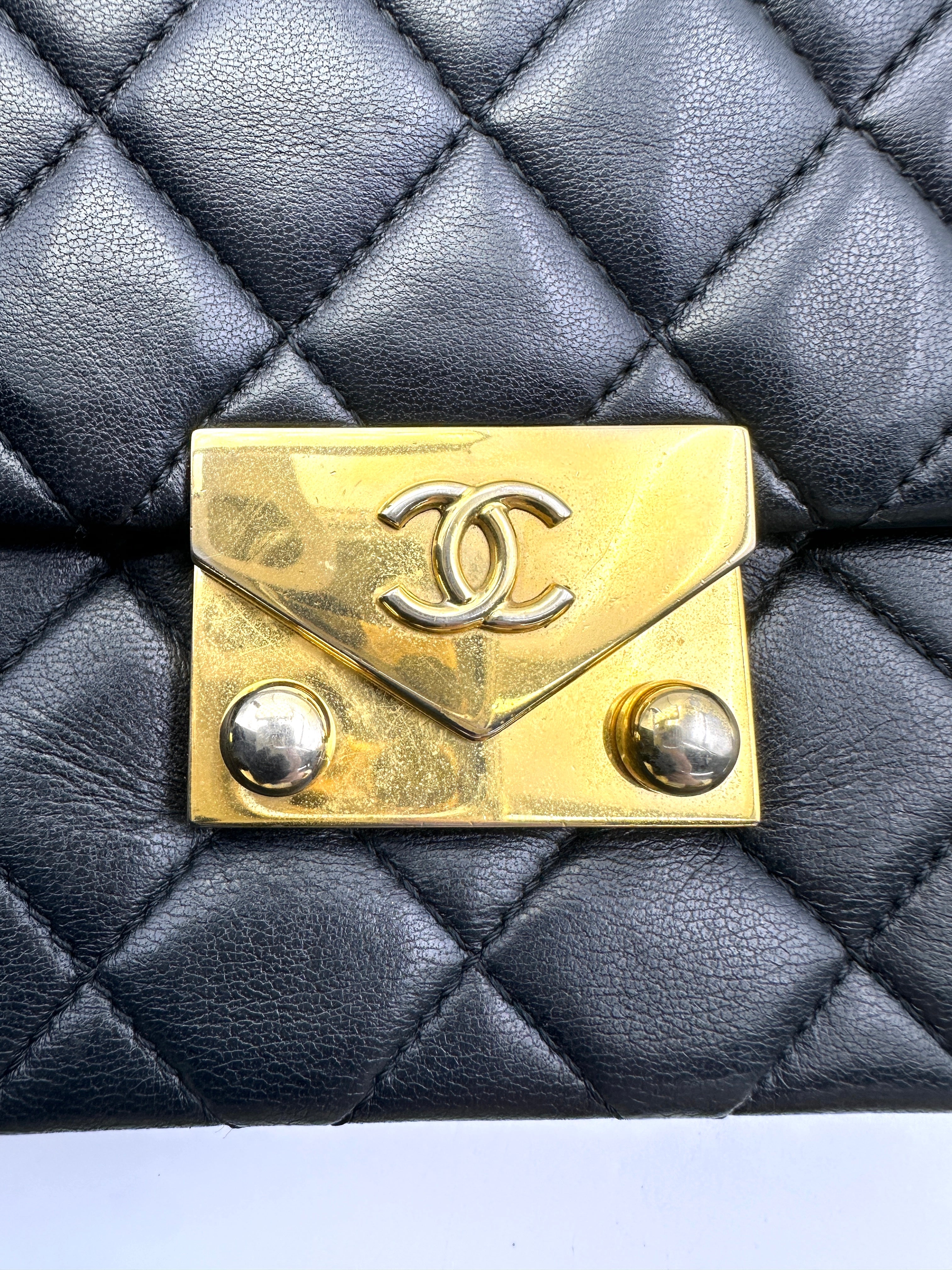 Chanel Black Quilted Leather Shoulder Bag With Gold Hardware(22***88) CC1661