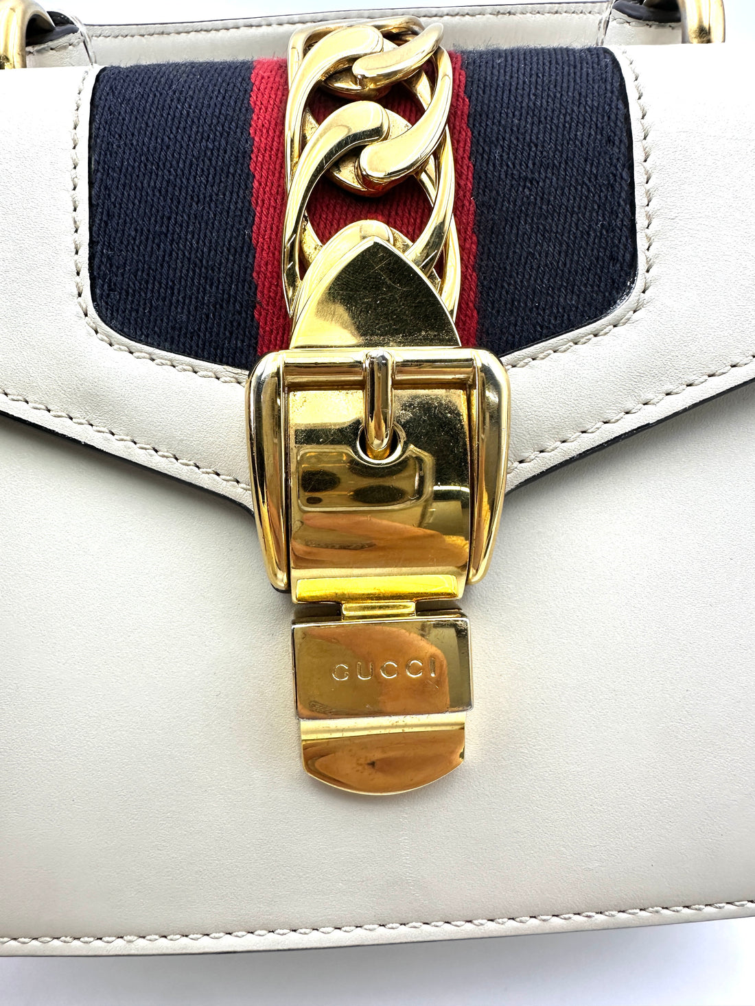 Gucci Sylvie White Leather Small Size Shoulder Bag GG825