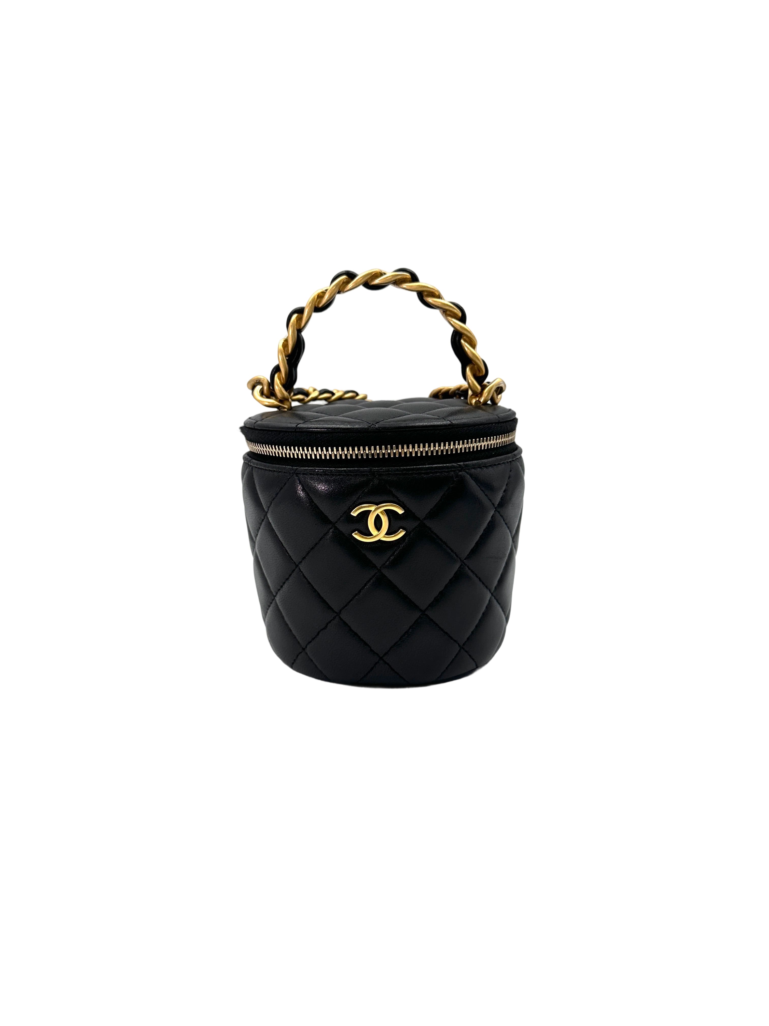 Chanel 22A Black Quilted Lambskin Bucket Bag With Gold Hardware(G4***18) CC1662