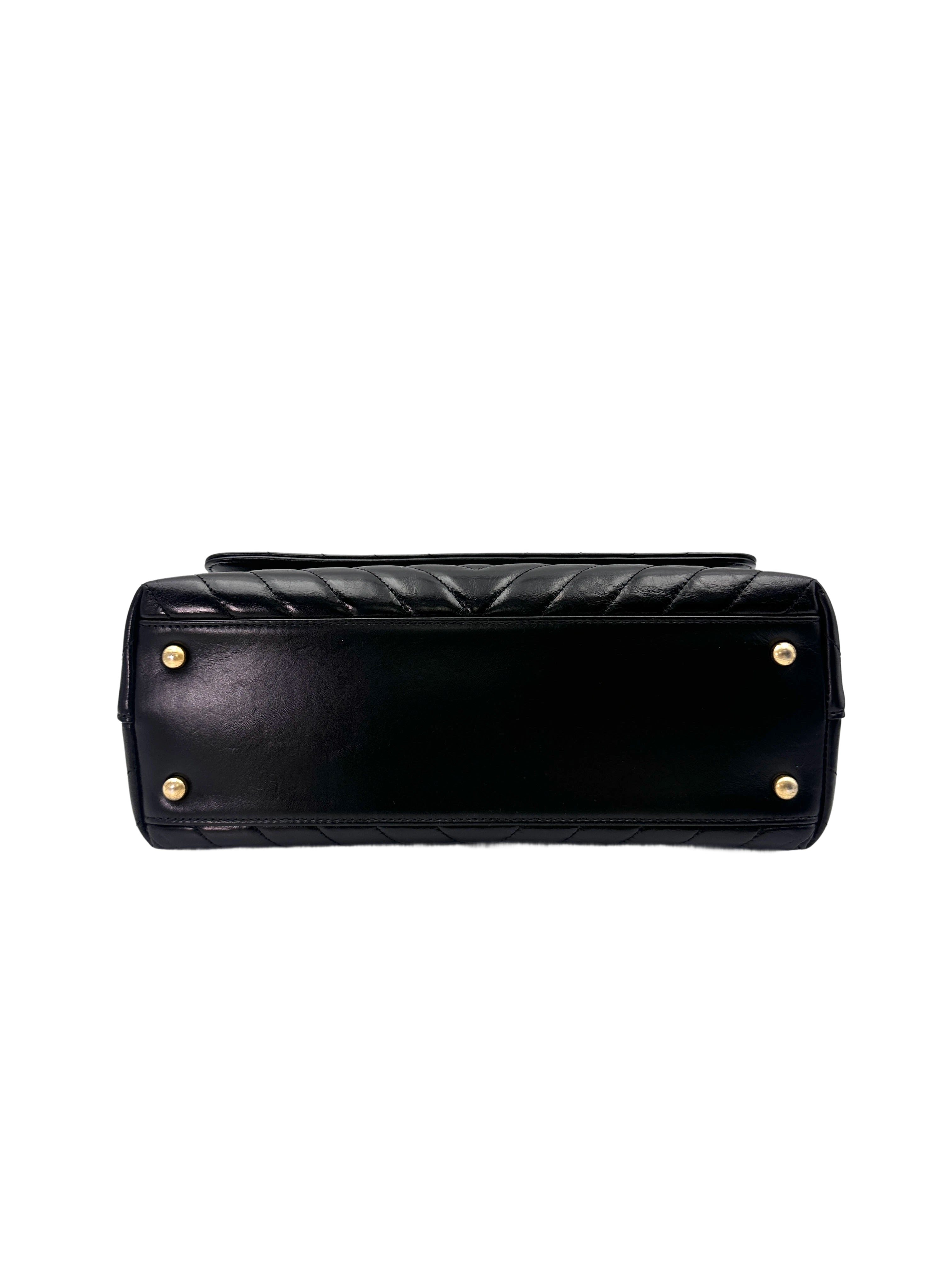 Chanel CoCo Handle Black Chevron Quilted Leather Medium Size Handle Bag(24***66) CC1666