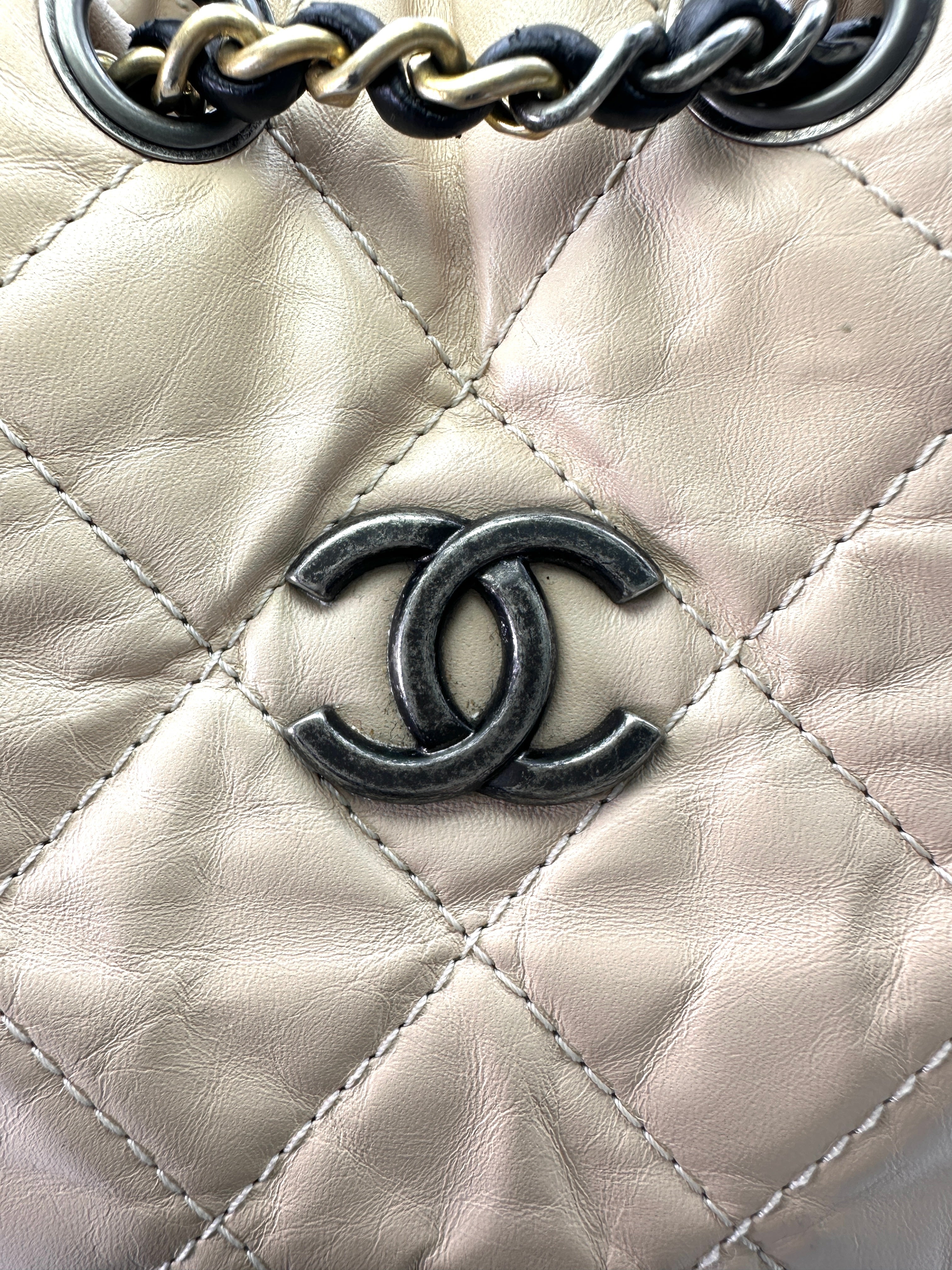Chanel Gabrielle Beige/Black Quilted Leather Small Size Backpack(25***22) CC1668