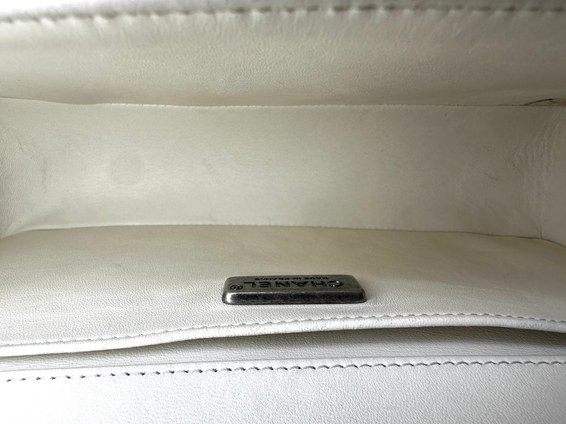 Chanel LeBoy White Shearling Leather Flap Bag With Gold Hardware(21***59) CC1679