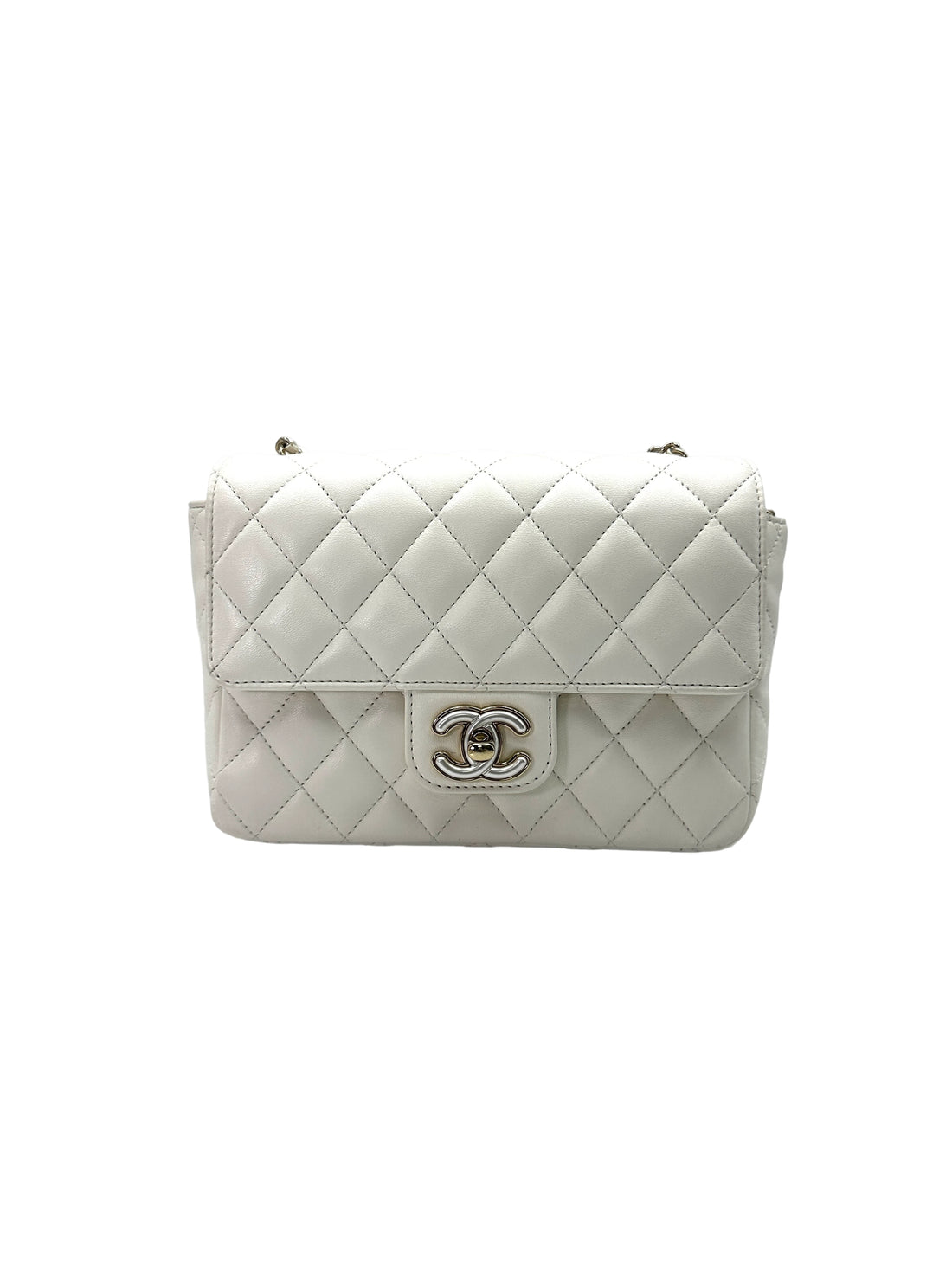 Chanel White Quilted Lambskin Flap Bag With Decorative Ball Chain(P1***EJ) CC1686