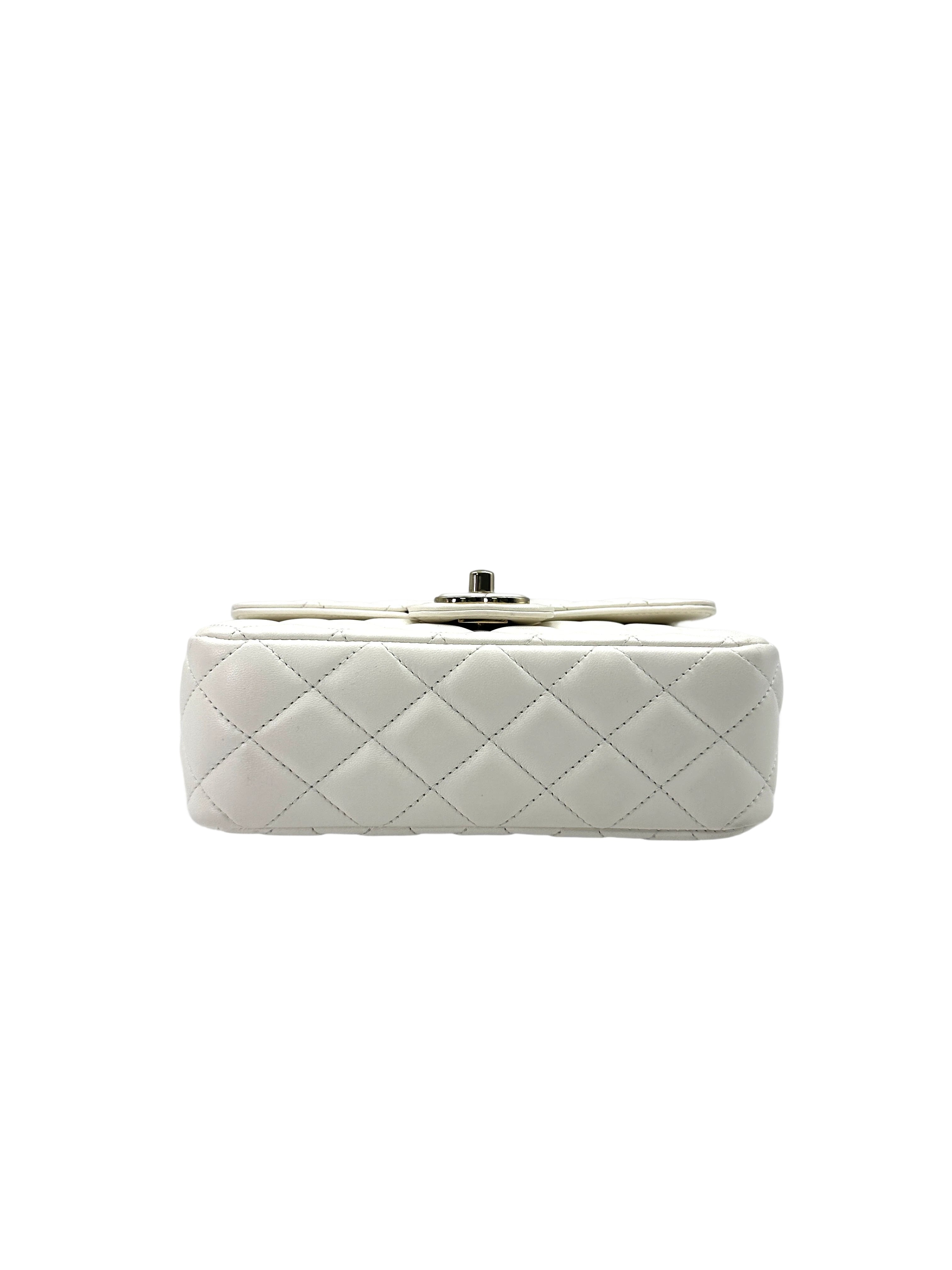 Chanel White Quilted Lambskin Flap Bag With Decorative Ball Chain(P1***EJ) CC1686
