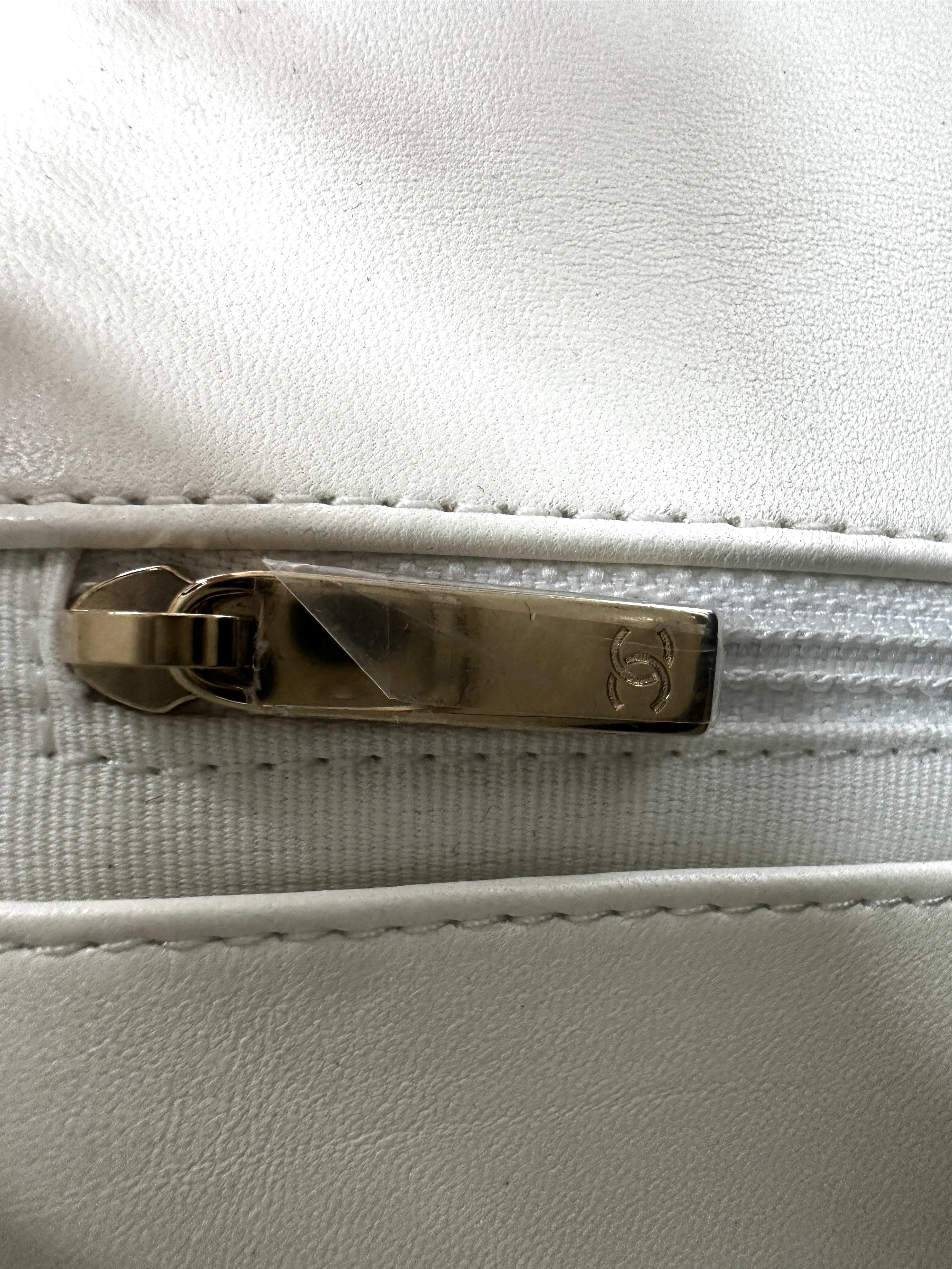 Chanel White Quilted Lambskin Flap Bag With Decorative Ball Chain(P1***EJ) CC1686