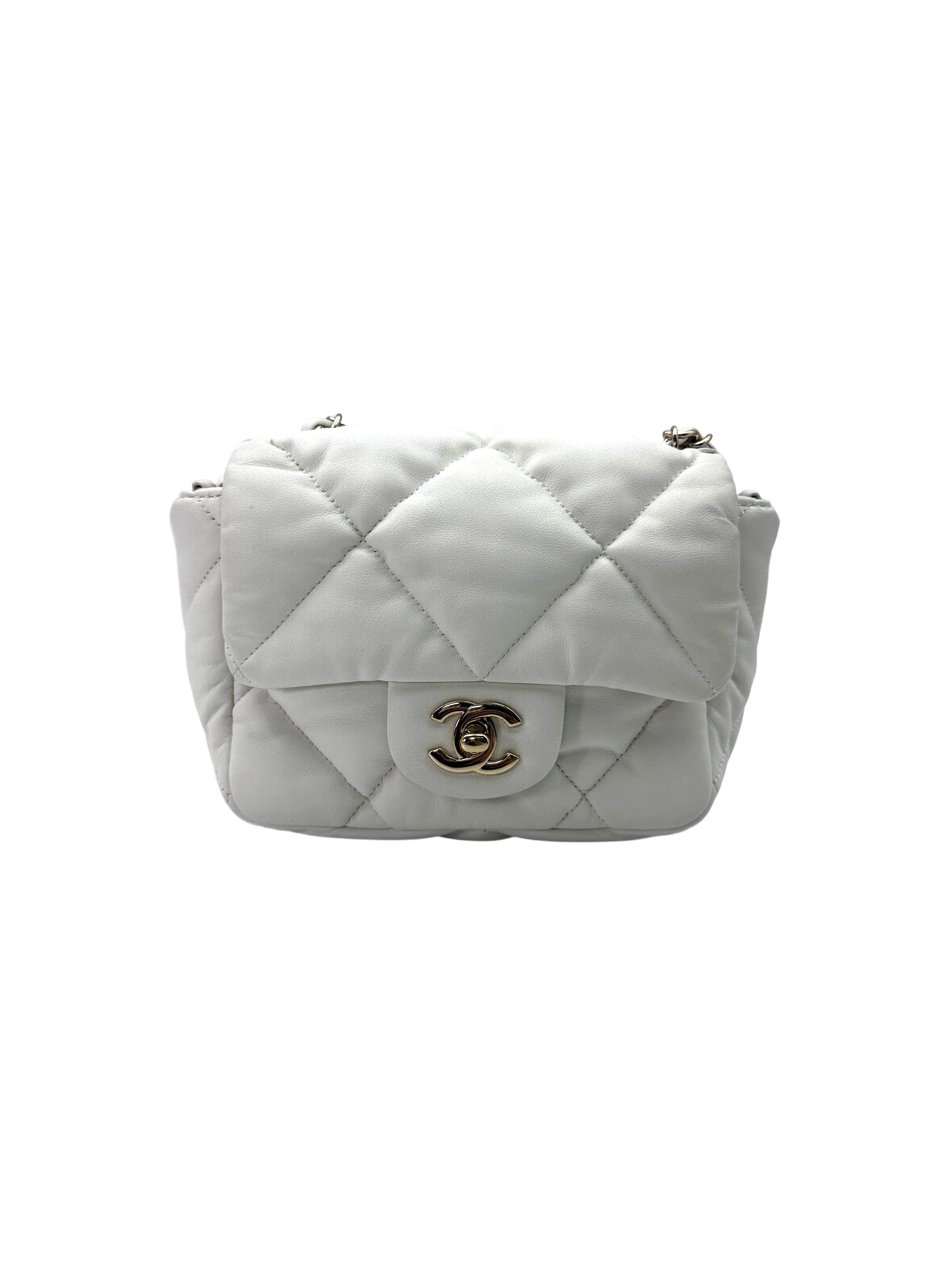 Chanel Bubbly White Quilted Leather Flap Bag(30***09) CC1684