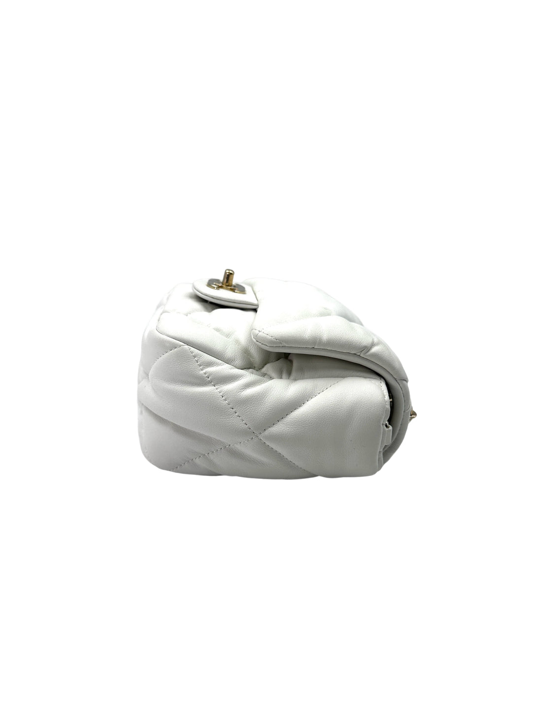 Chanel Bubbly White Quilted Leather Flap Bag(30***09) CC1684
