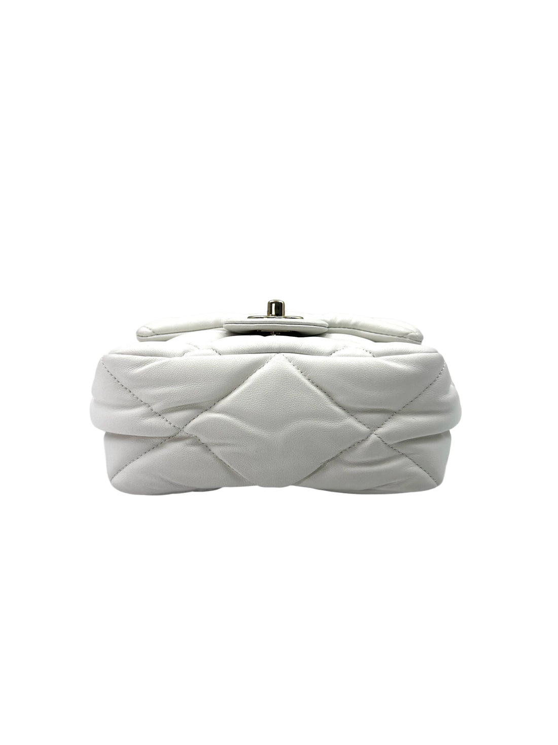 Chanel Bubbly White Quilted Leather Flap Bag(30***09) CC1684