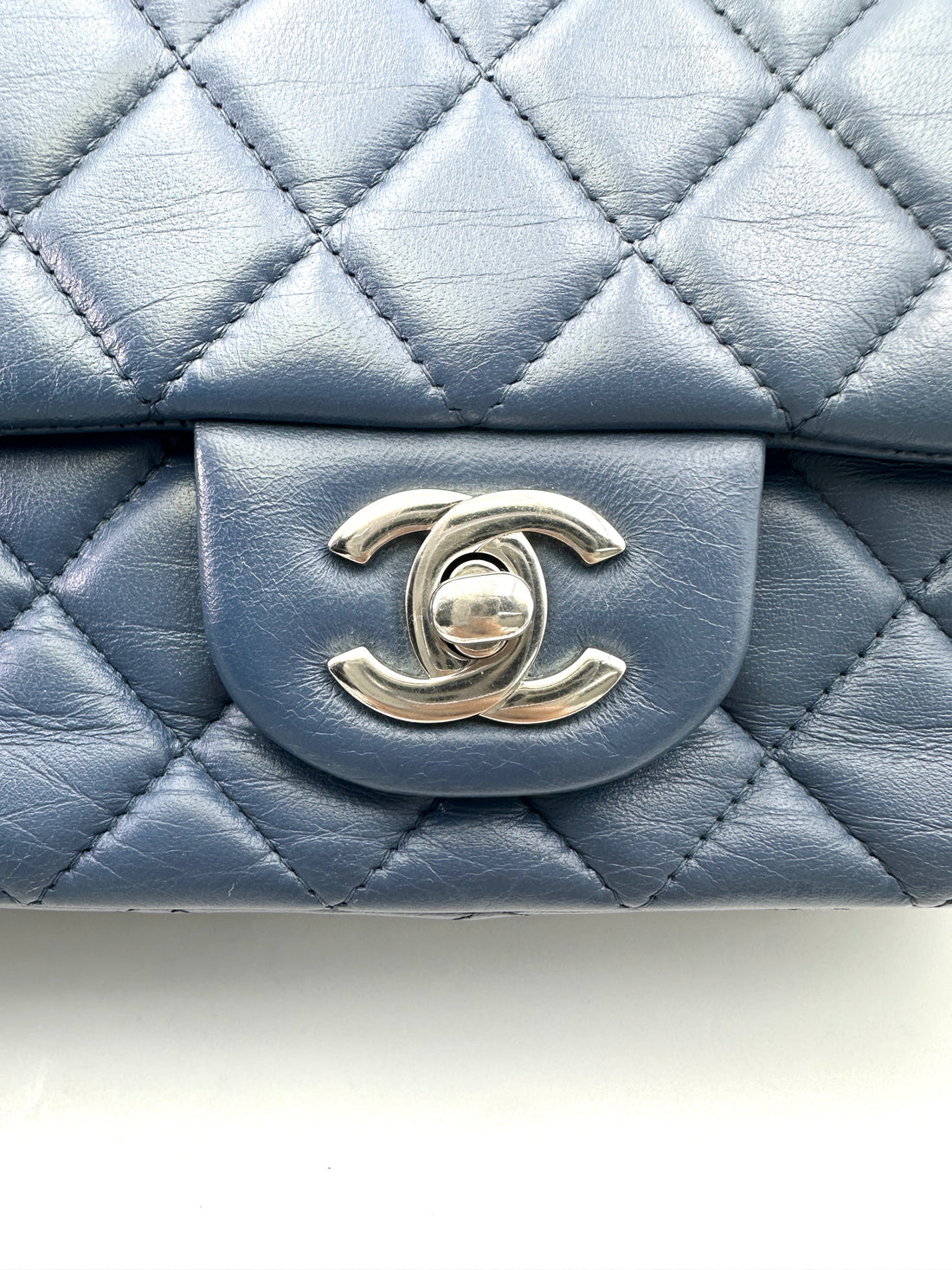 Chanel Classic Flap Iridescent Turquoise Blue Quilted Leather Shoulder Bag(17***09) IRIS118