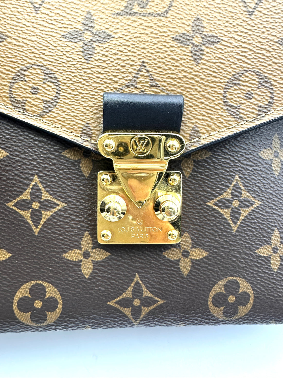 Louis Vuitton Brown Monogram Reverse Canvas Pochette Metis LV2370