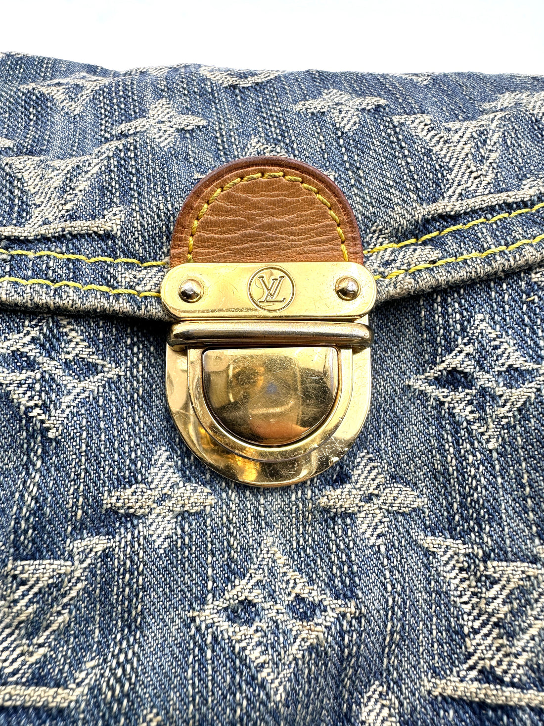 Louis Vuitton Blue Monogram Denim Pleaty Shoulder Bag LV2371
