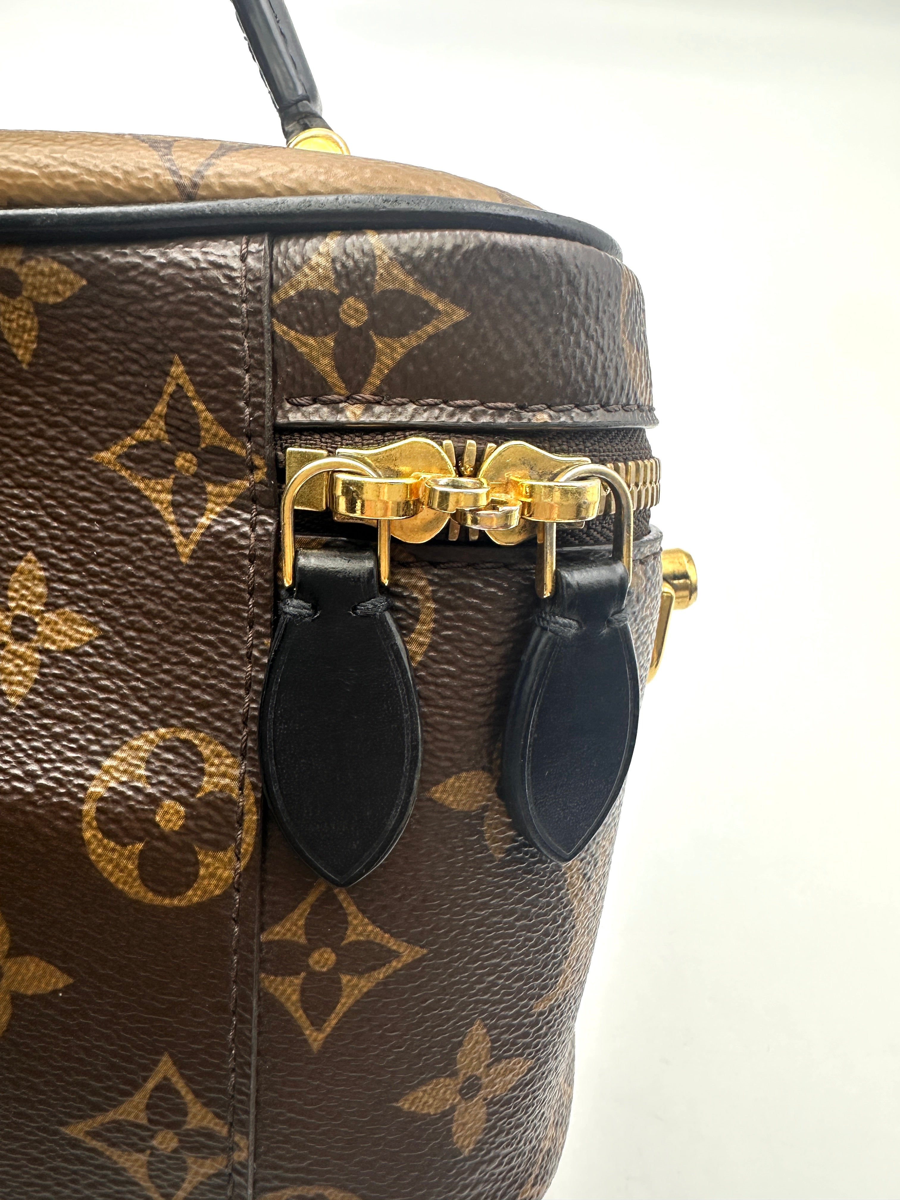 Louis Vuitton Vanity PM Monogram Canvas Handle Bag LV2374