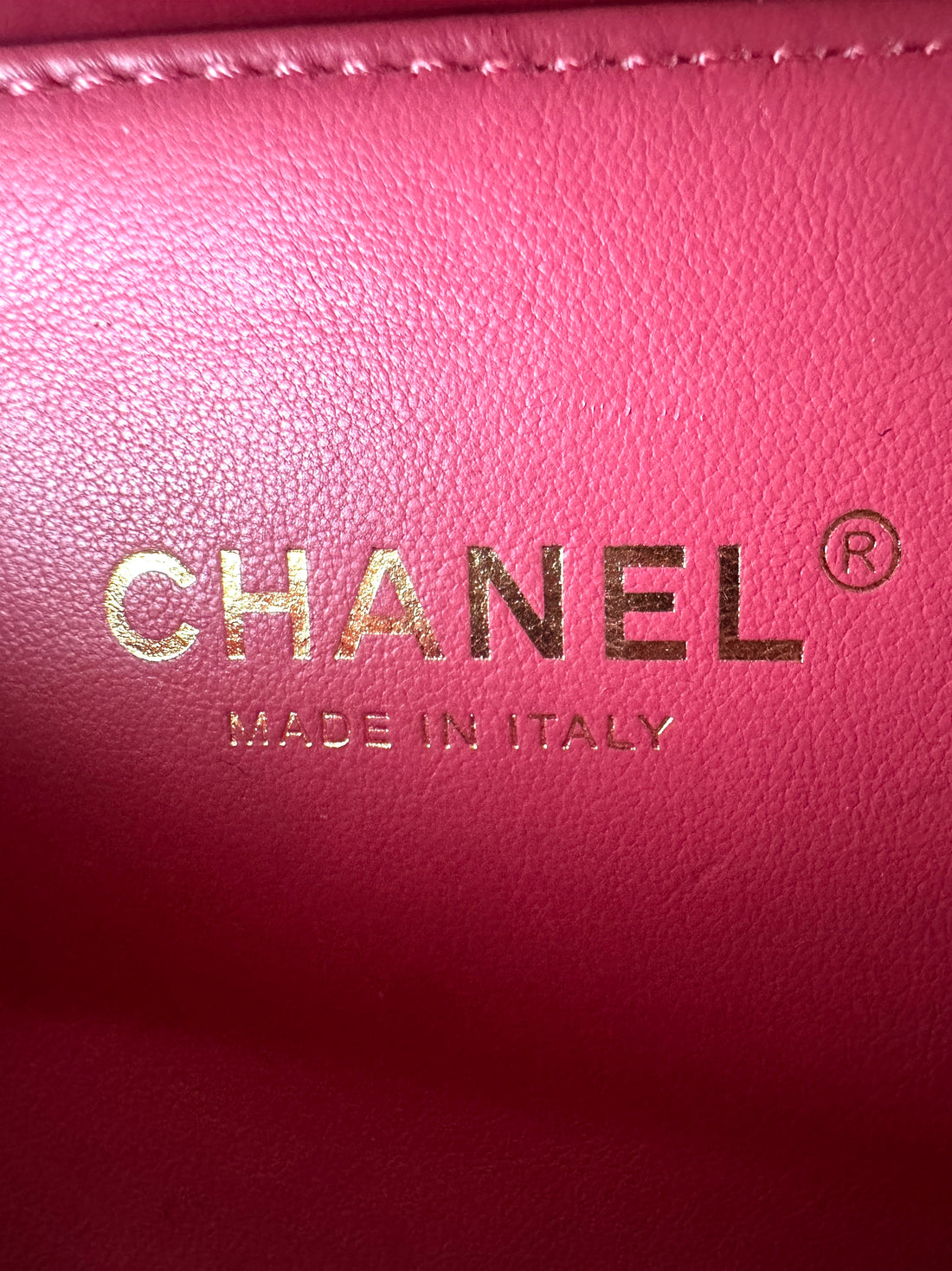 Chanel CC Filigree Red Quilted Leather Top Handle Vanity Case(29***82) CC1690