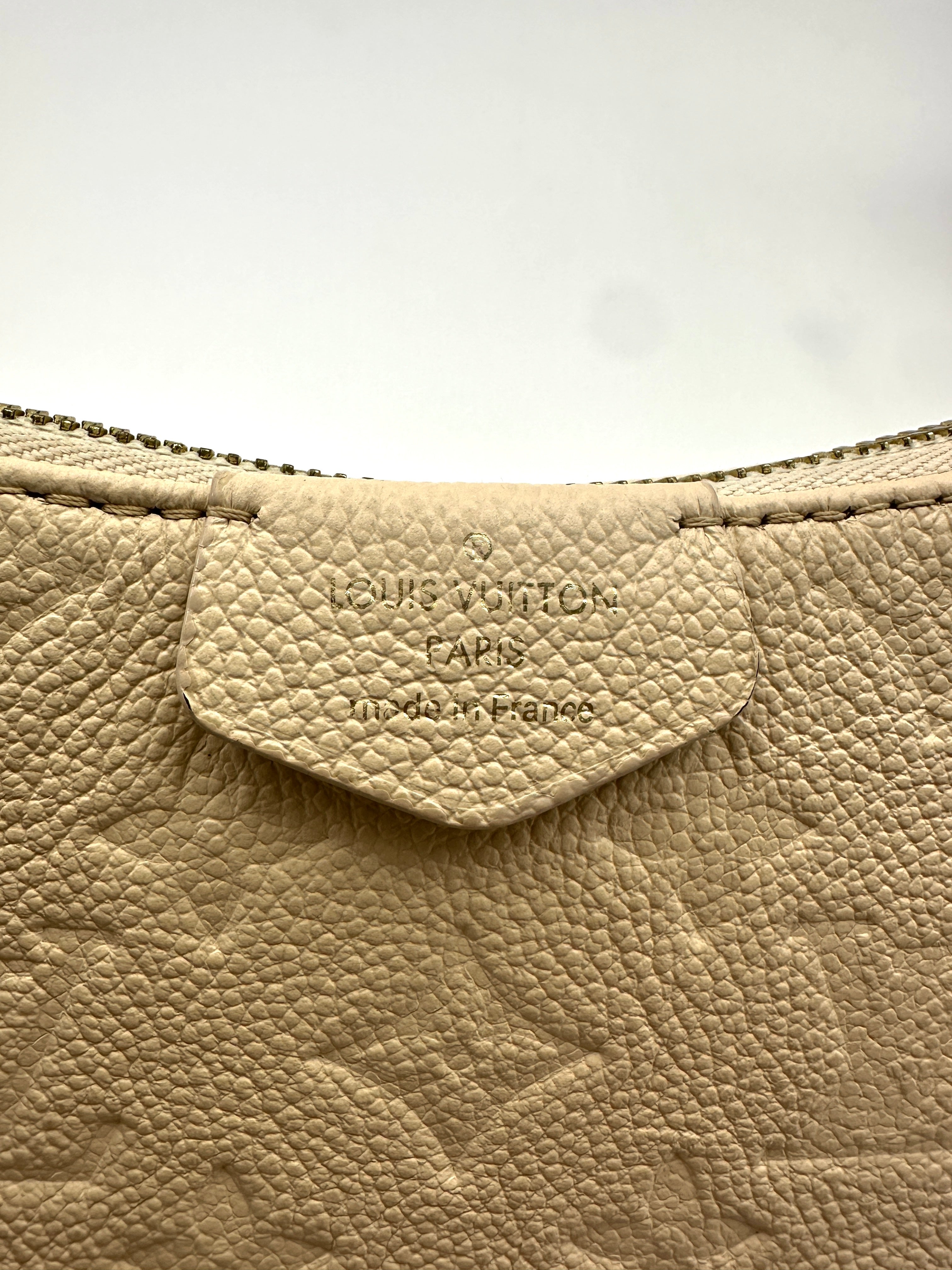 Louis Vuitton Easy Pouch On Strap White Monogram Empreinte Leather Pouch LV2379