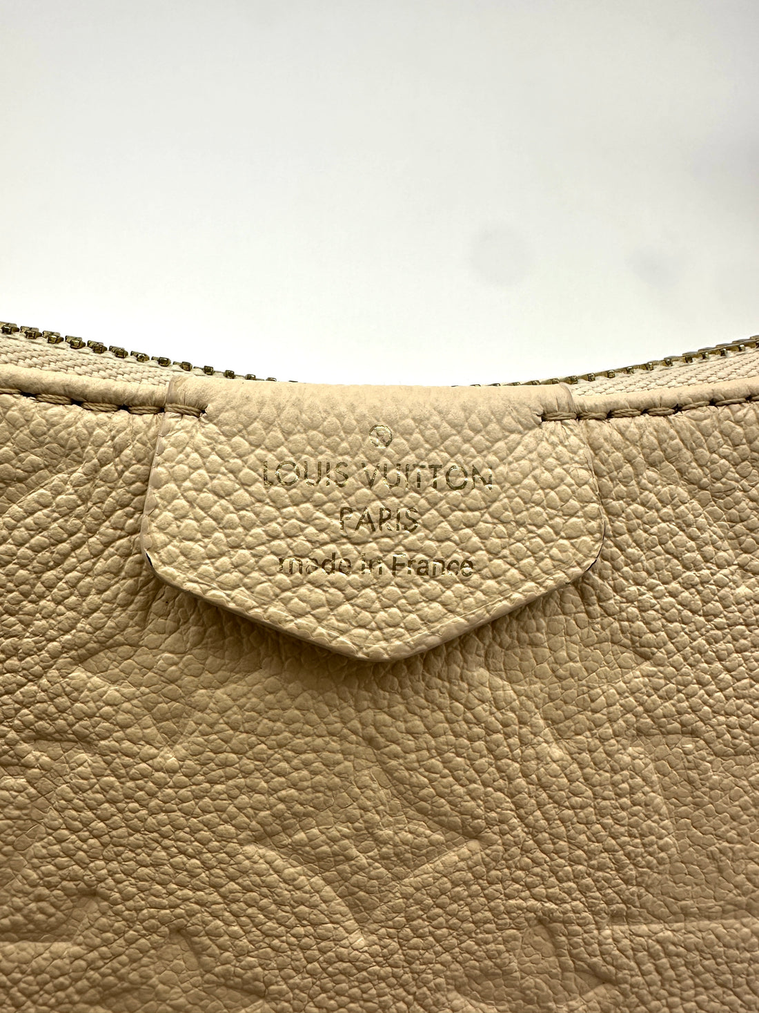 Louis Vuitton Easy Pouch On Strap White Monogram Empreinte Leather Pouch LV2379