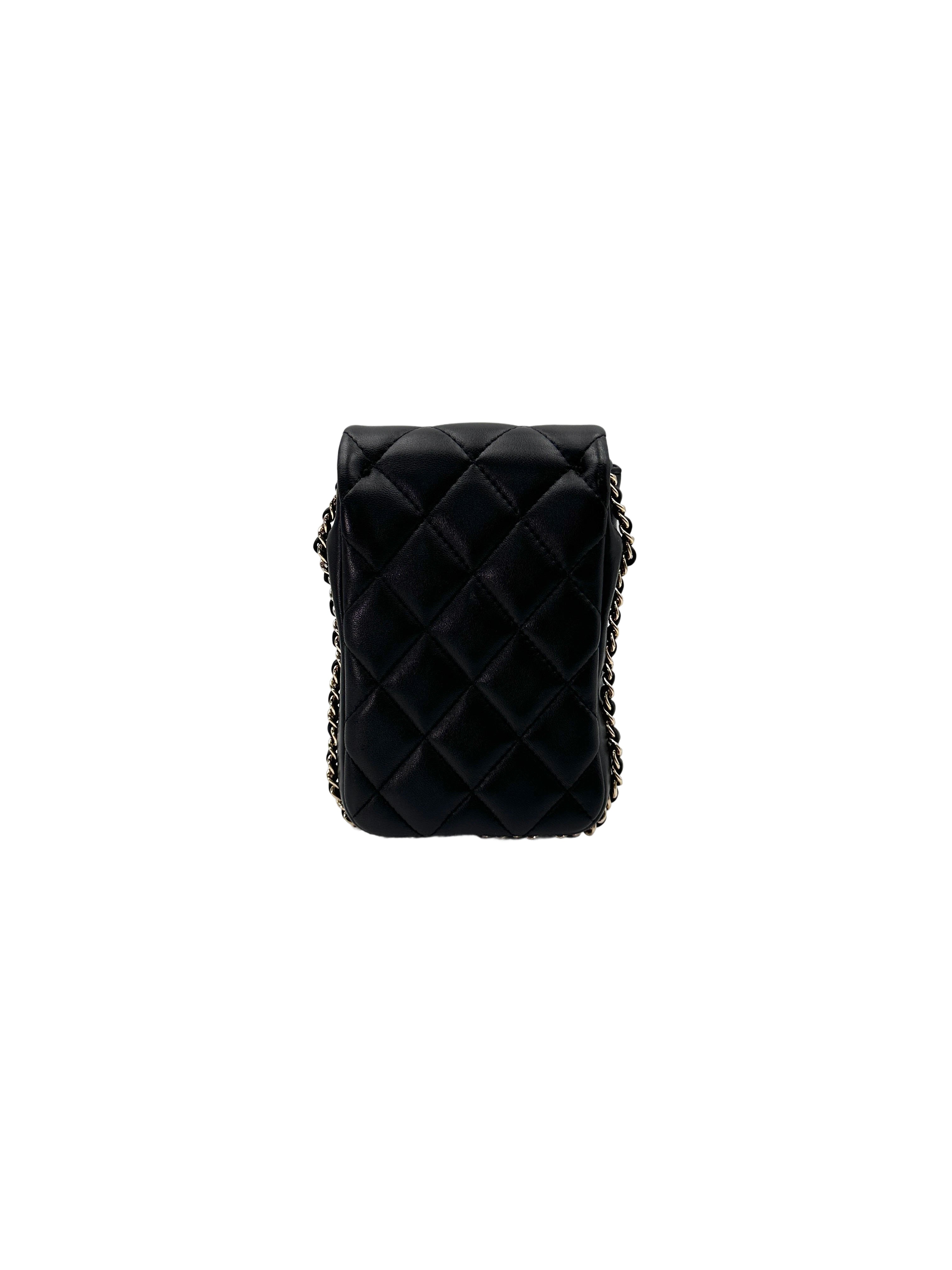 Chanel 20P Black Quilted Leather Phone Holder With Pearl Chain(29***77) CC1694
