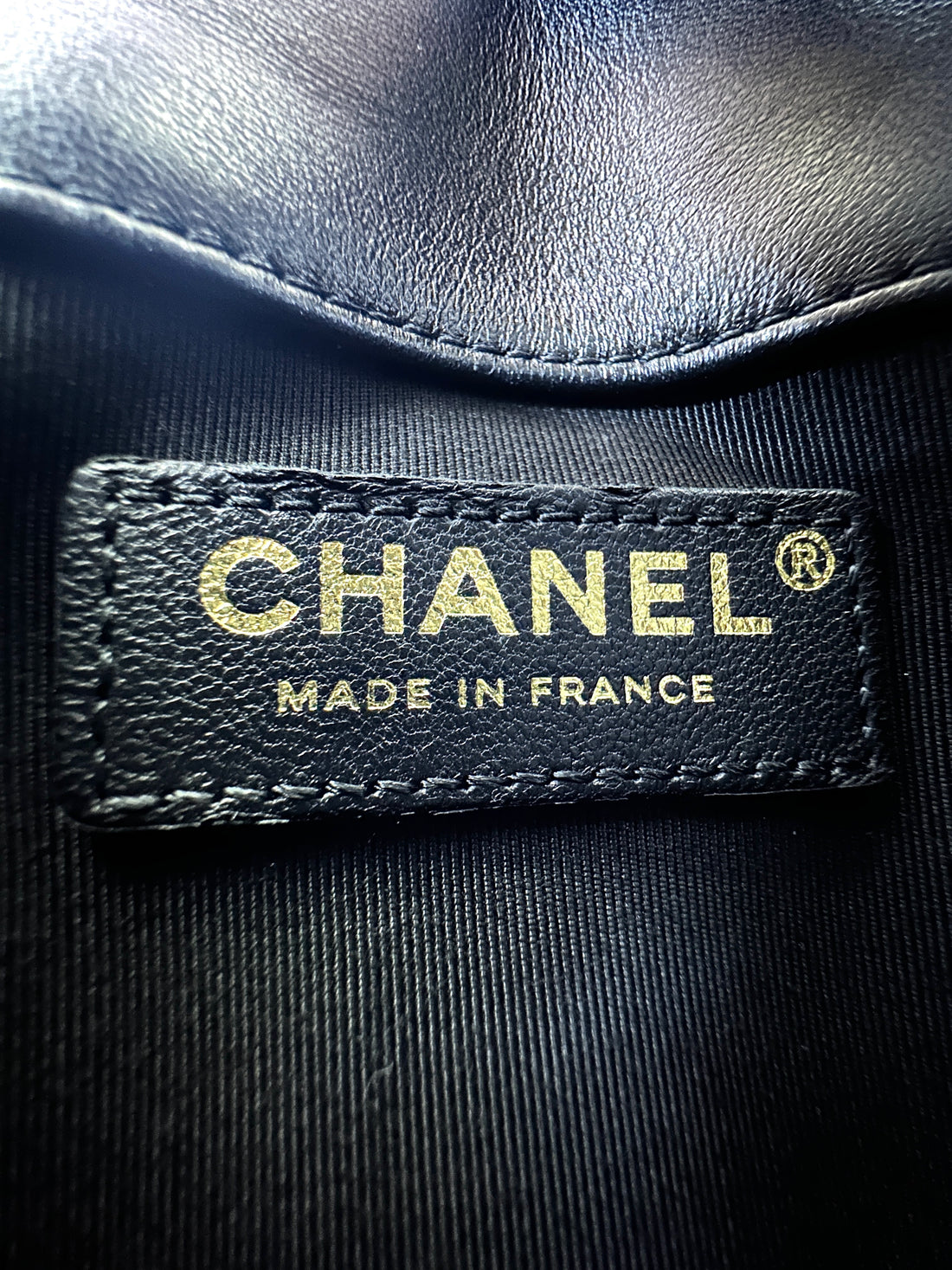 Chanel 20P Black Quilted Leather Phone Holder With Pearl Chain(29***77) CC1694