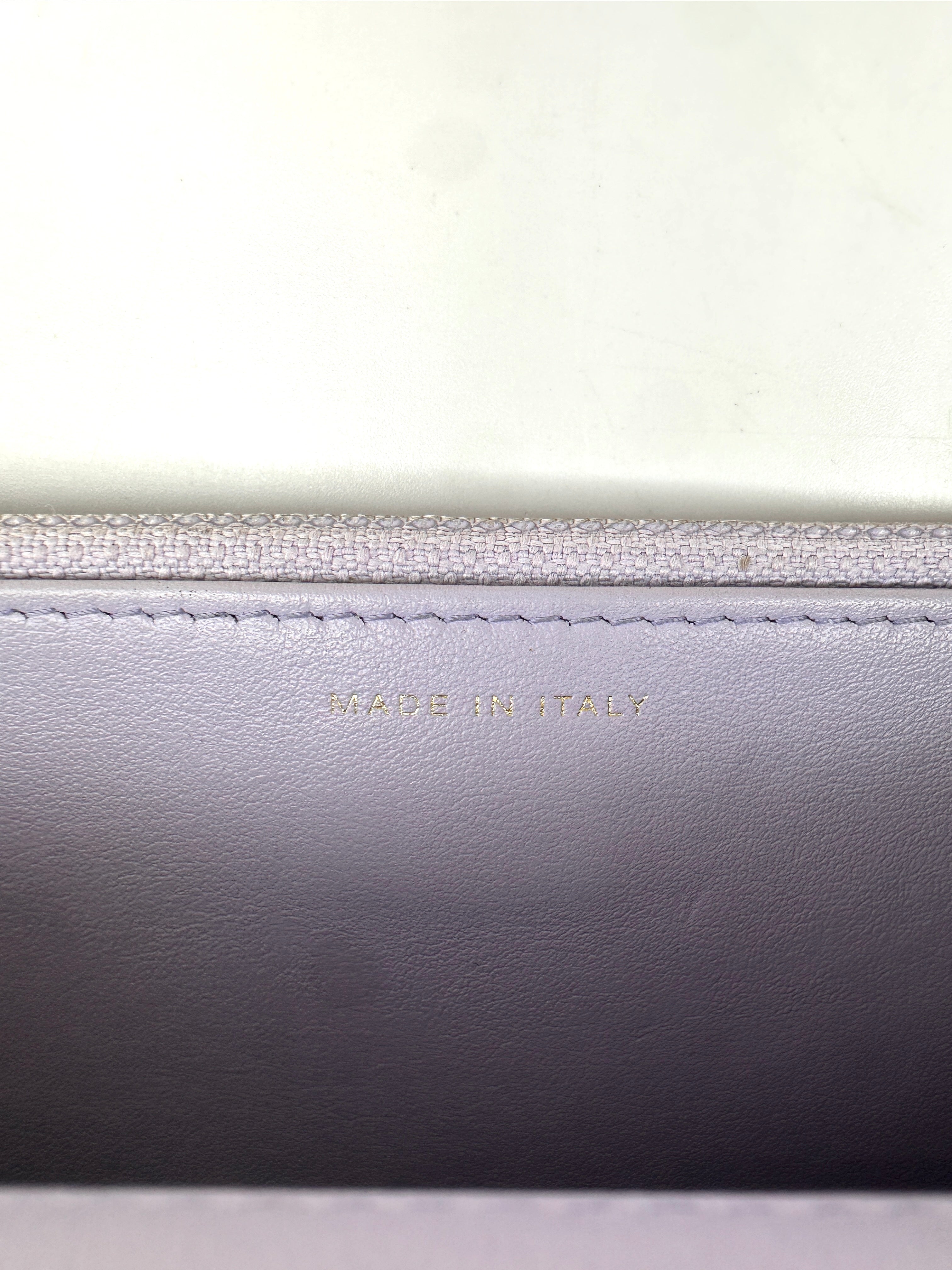 Chanel 21K 19 Light Purple Quilted Leather Wallet On Chain(N3***6L) IRIS131