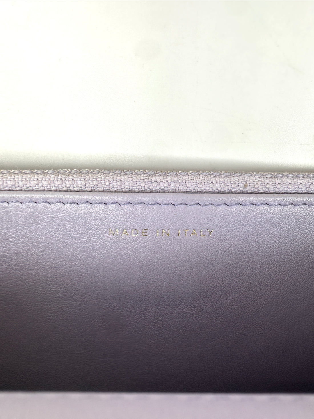 Chanel 21K 19 Light Purple Quilted Leather Wallet On Chain(N3***6L) IRIS131