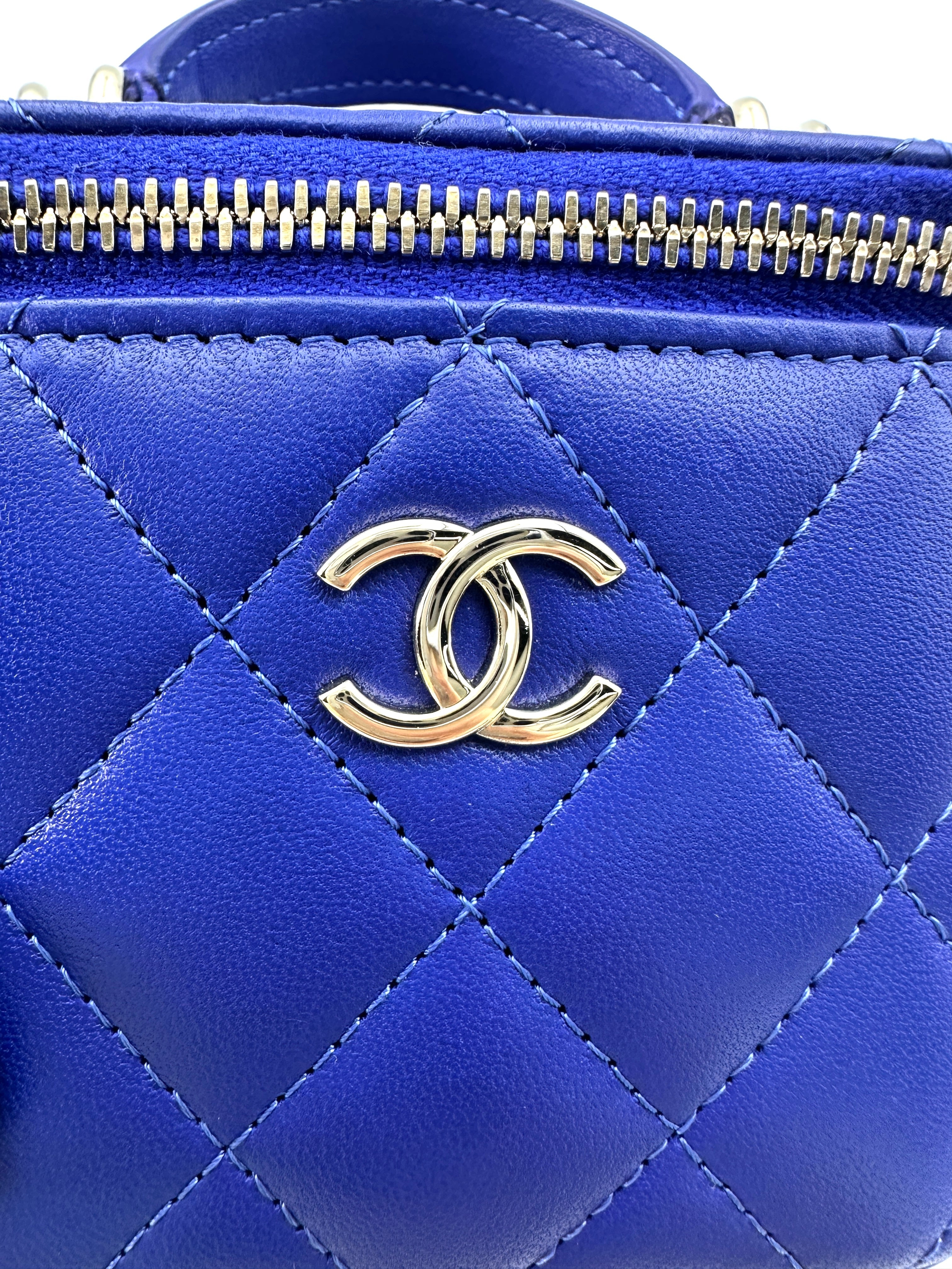 Chanel Blue Quilted Lambskin Top Handle Vanity Case(31***93) CC1697