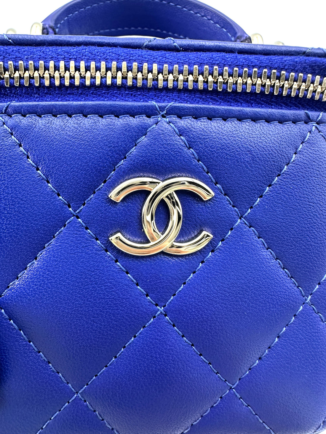 Chanel Blue Quilted Lambskin Top Handle Vanity Case(31***93) CC1697