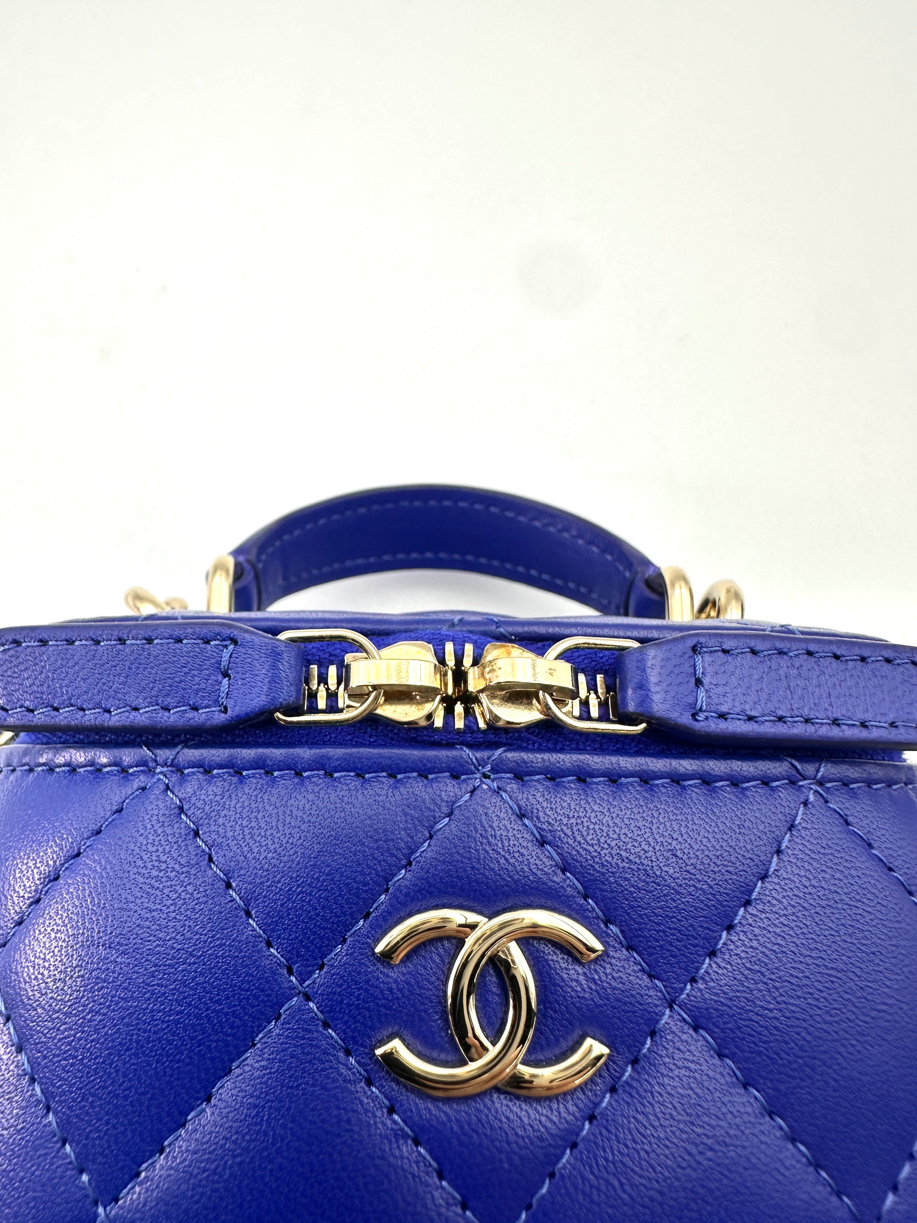 Chanel Blue Quilted Lambskin Top Handle Vanity Case(31***93) CC1697