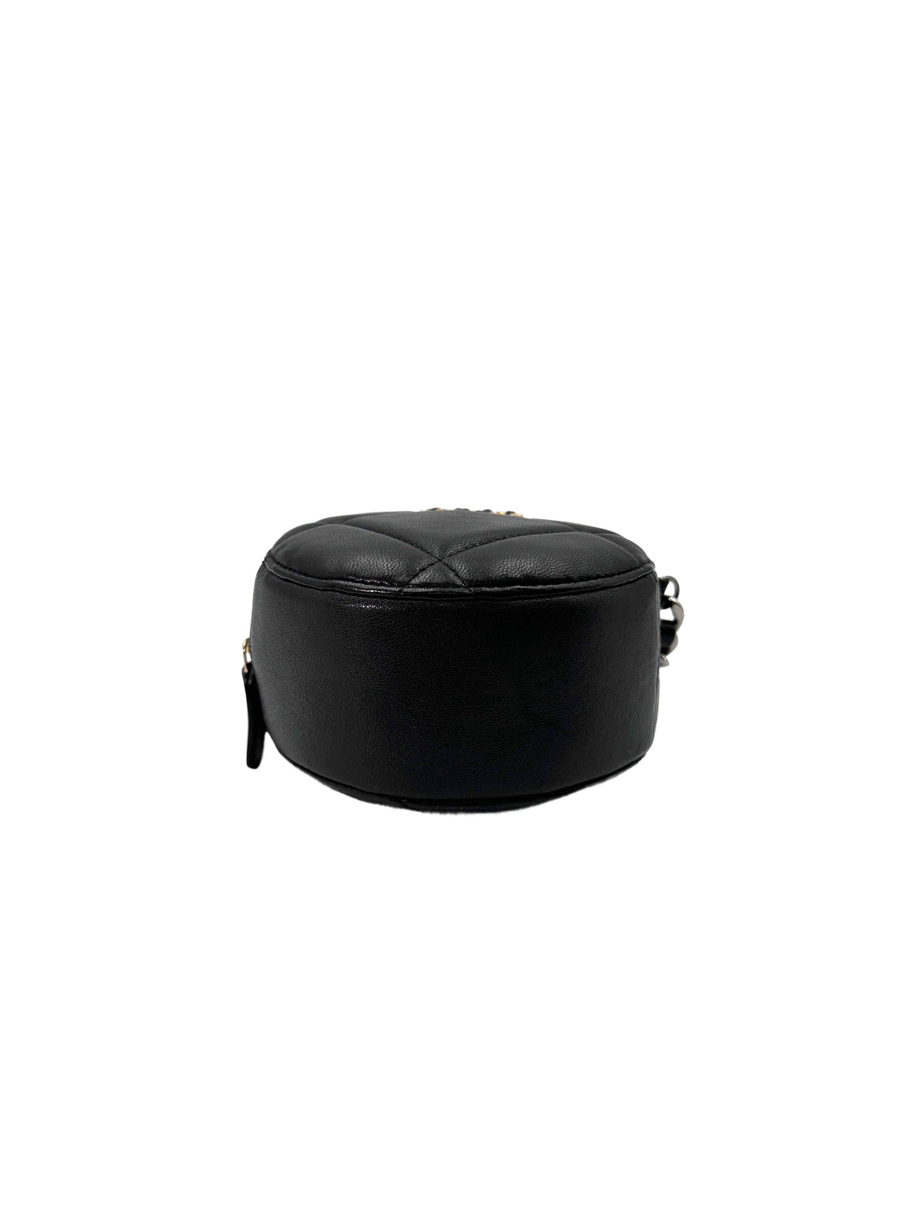 Chanel Black Quilted Leather Round Clutch With Chain(31***83) CC1698