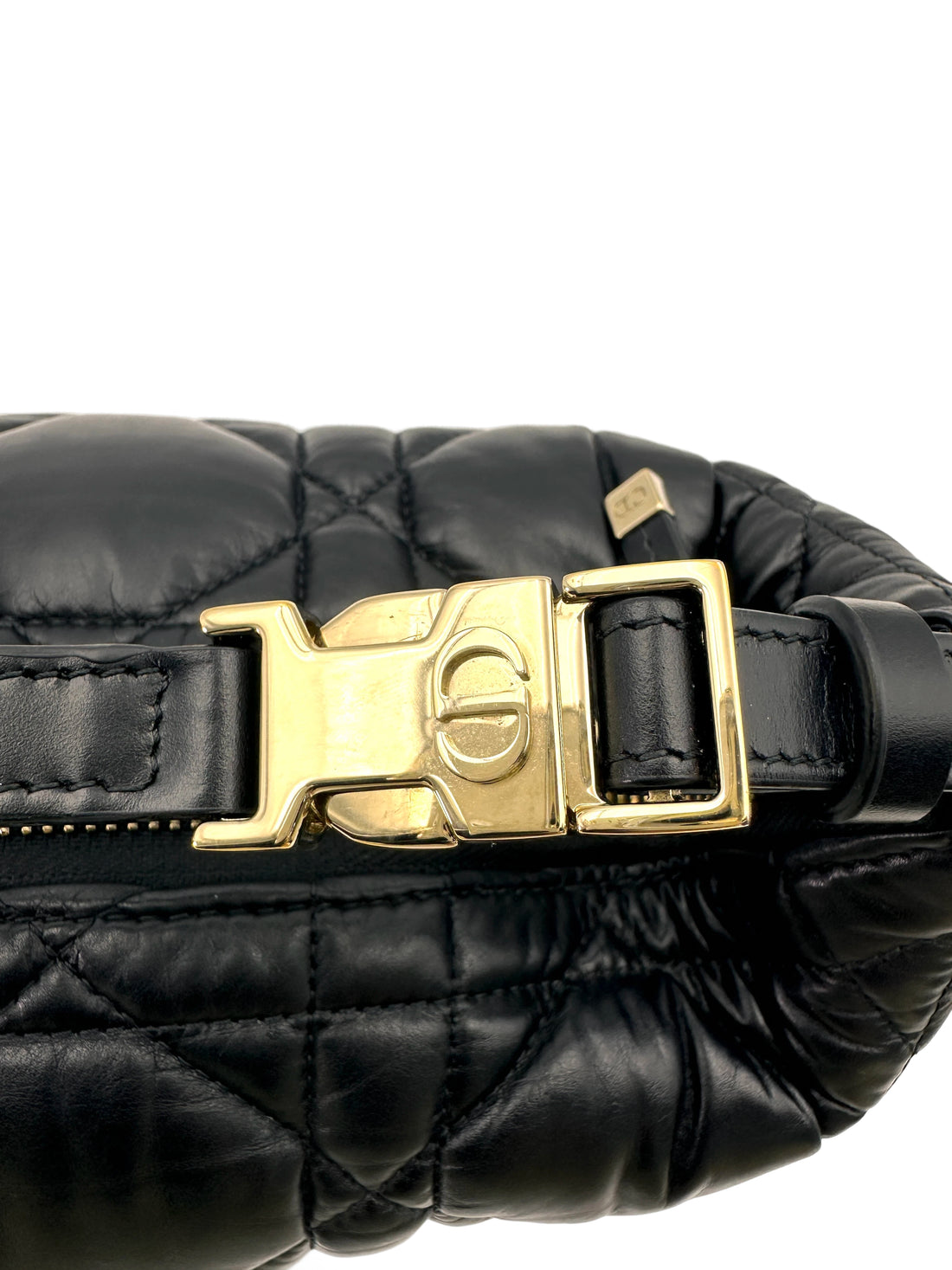 Christian Dior DiorTravel Nomad Pouch Black Macrocannage Calfskin Medium Size Bag DR649