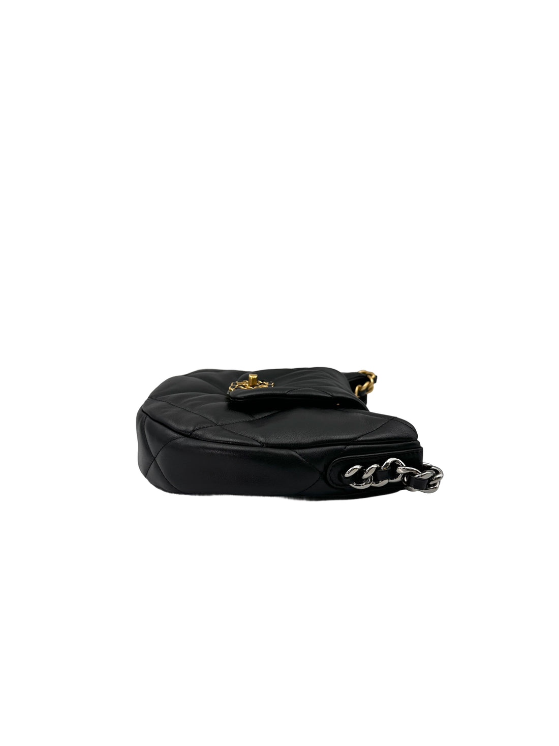 Chanel 24C 19 Black Quilted Hobo Flap Bag(P3***HJ) IRIS137