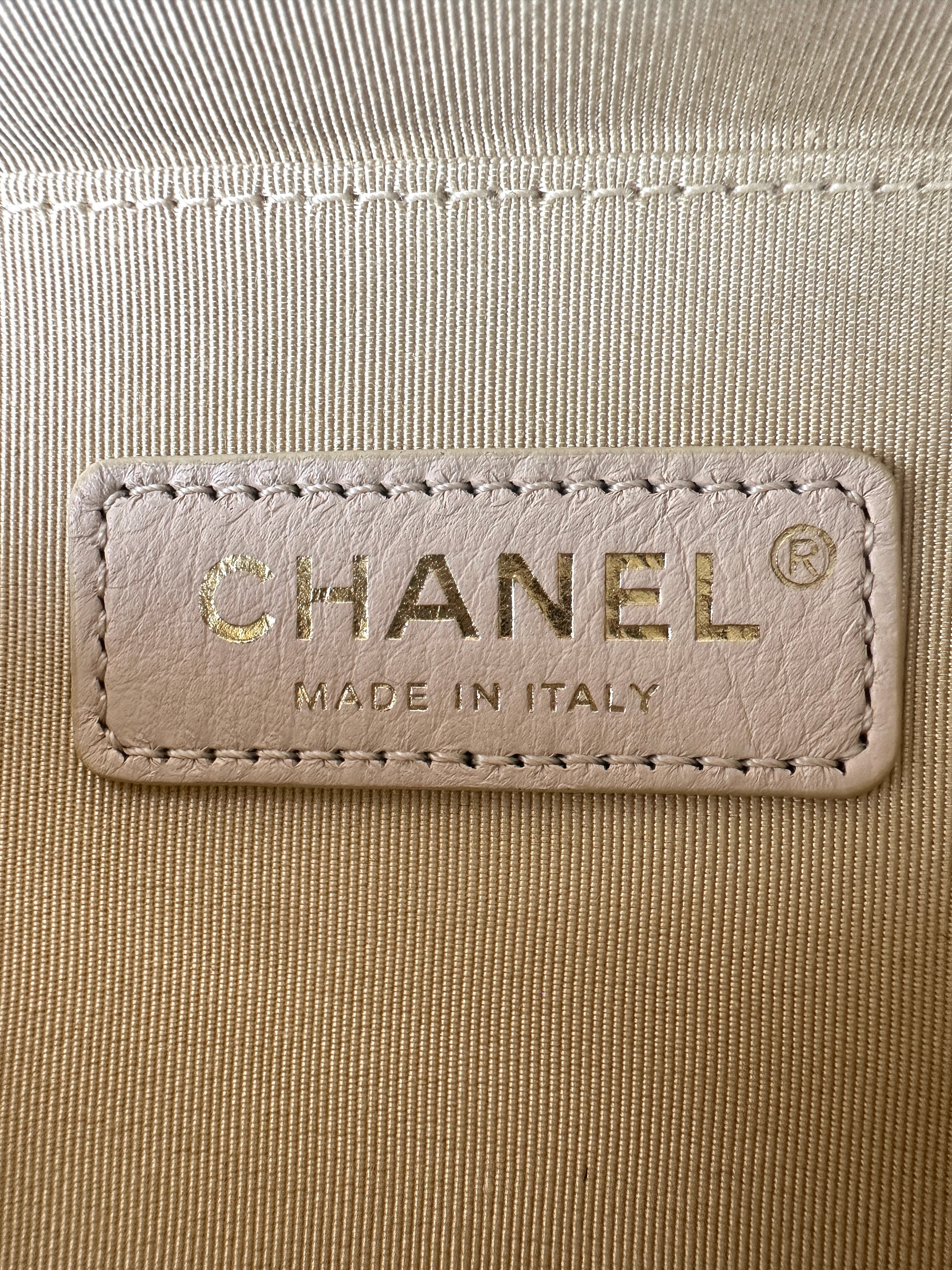 Chanel White Quilted Leather Top Handle Vanity Case With Gold Hardware(30***32) CC1699