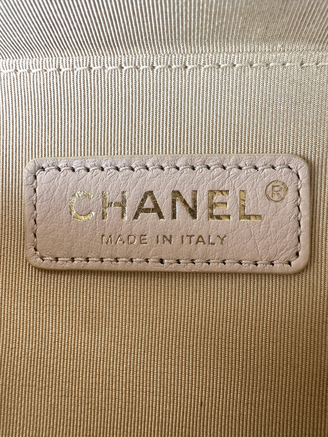 Chanel White Quilted Leather Top Handle Vanity Case With Gold Hardware(30***32) CC1699