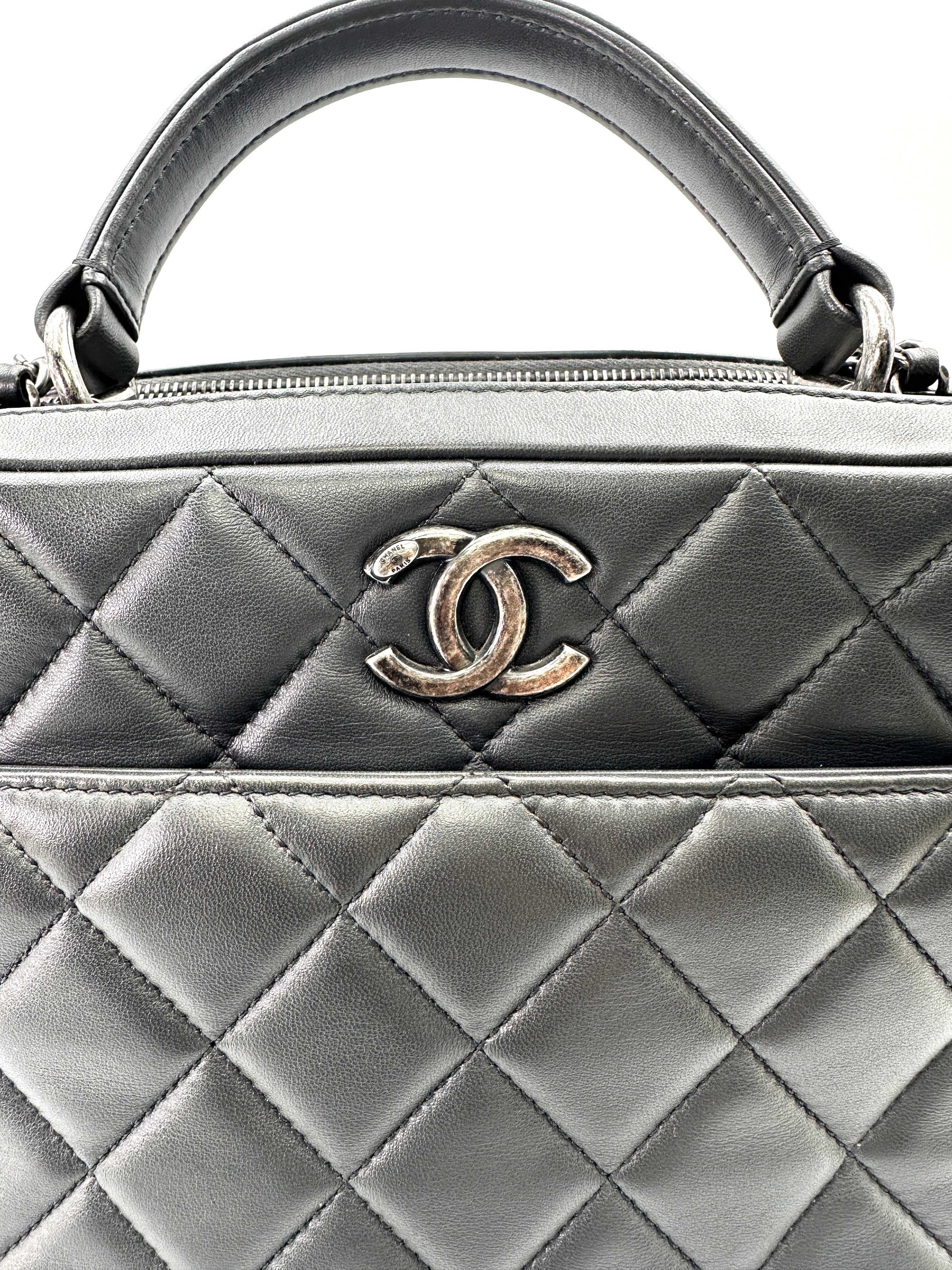 Chanel Trendy CC Black Quilted Lambskin Medium Size Bowling Bag(21***25) IRIS122