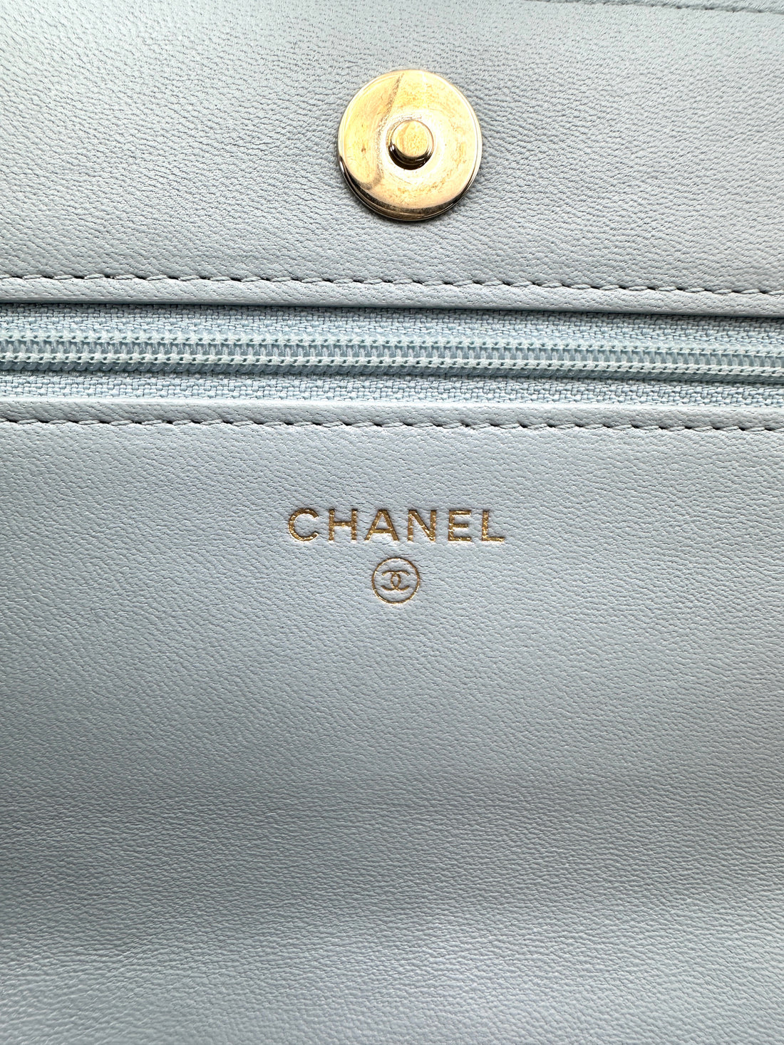 Chanel 22P Light Blue Quilted Lambskin Wallet On Chain(XL***XJ) IRIS139