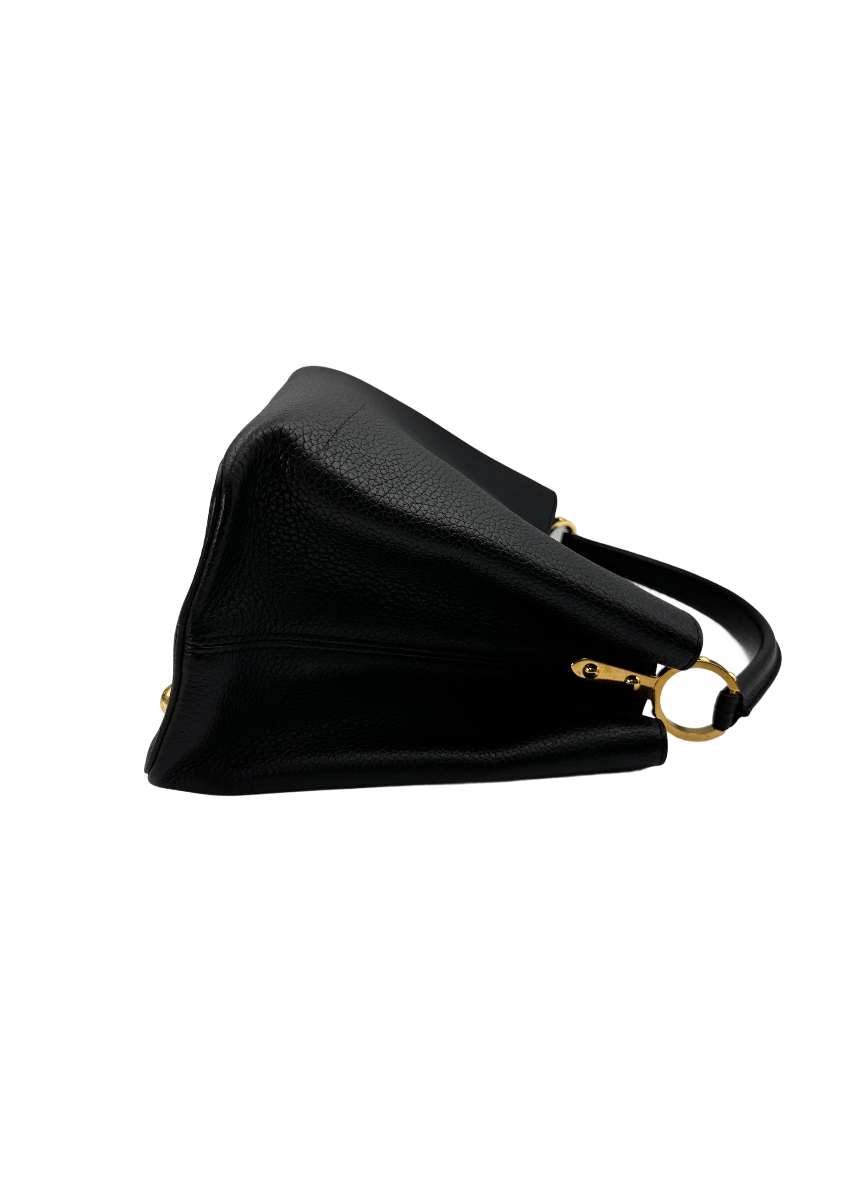 Louis Vuitton Capucines GM Black Calfskin Handle Bag LV2386