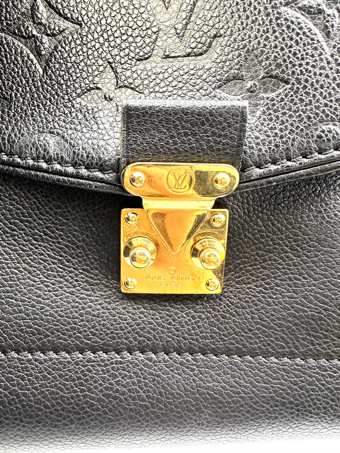 Louis Vuitton Saint Germain Black Monogram Empreinte Shoulder Bag LV2391