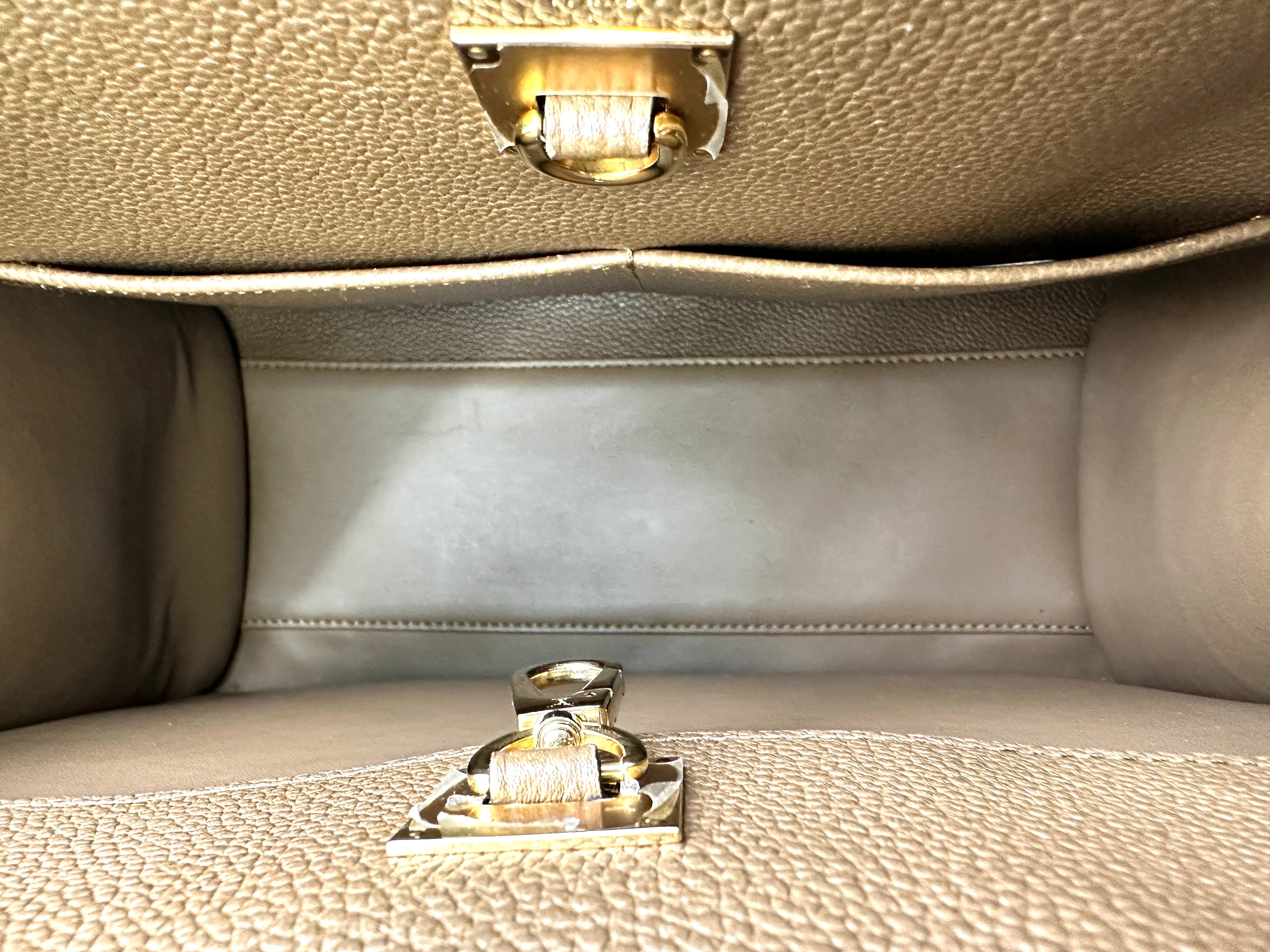 Louis Vuitton City Steamer MM Beige Taurillon Leather & Python Trim Handle Bag LV2389