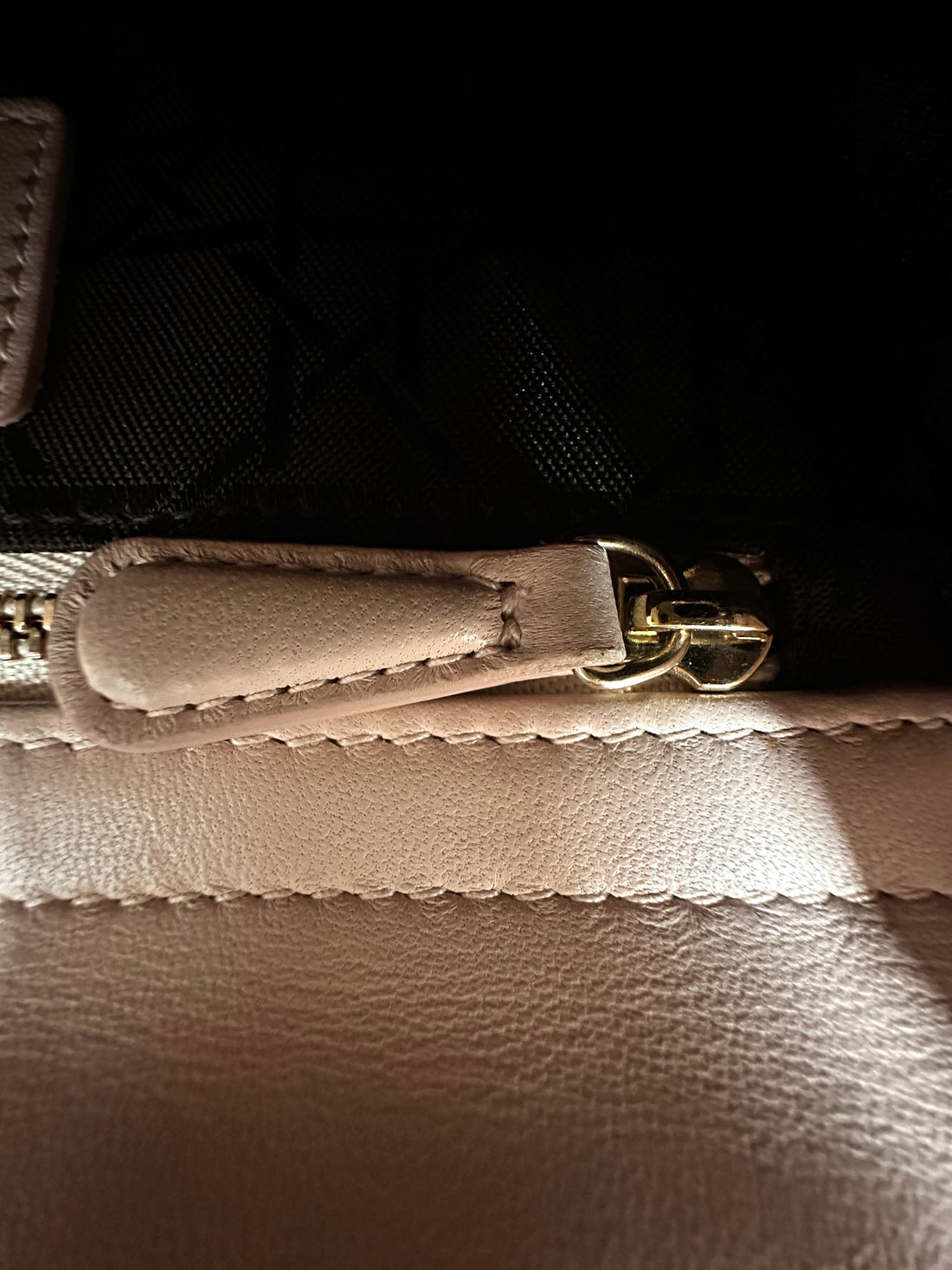 Christian Dior Lady Dior Pink Cannage Leather Handle Bag With  Customizable Shoulder Strap DR654