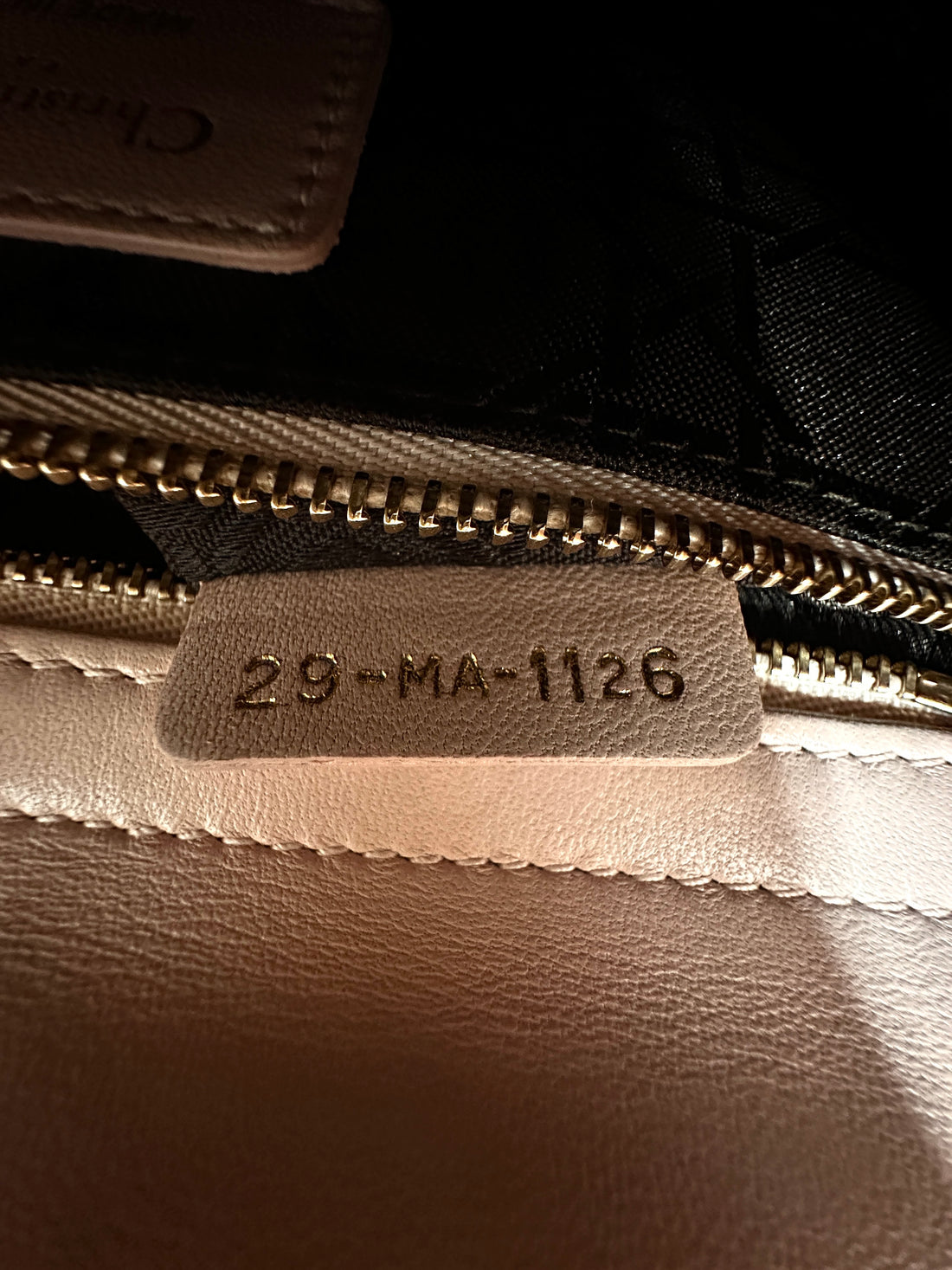 Christian Dior Lady Dior Pink Cannage Leather Handle Bag With  Customizable Shoulder Strap DR654
