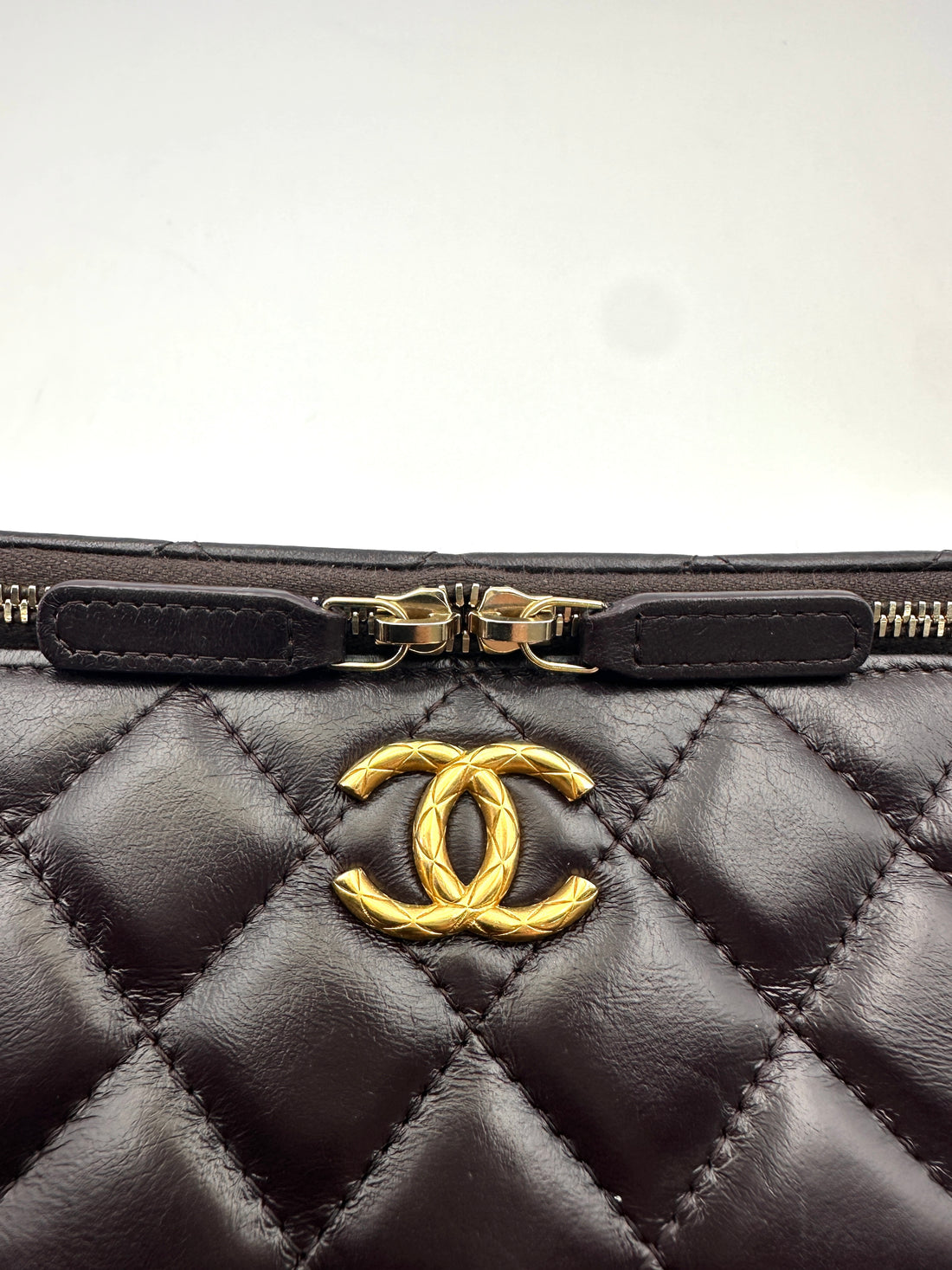 Chanel Purple Quilted Leather Vanity Case With Gold Hardware(PG***N4) CC1715