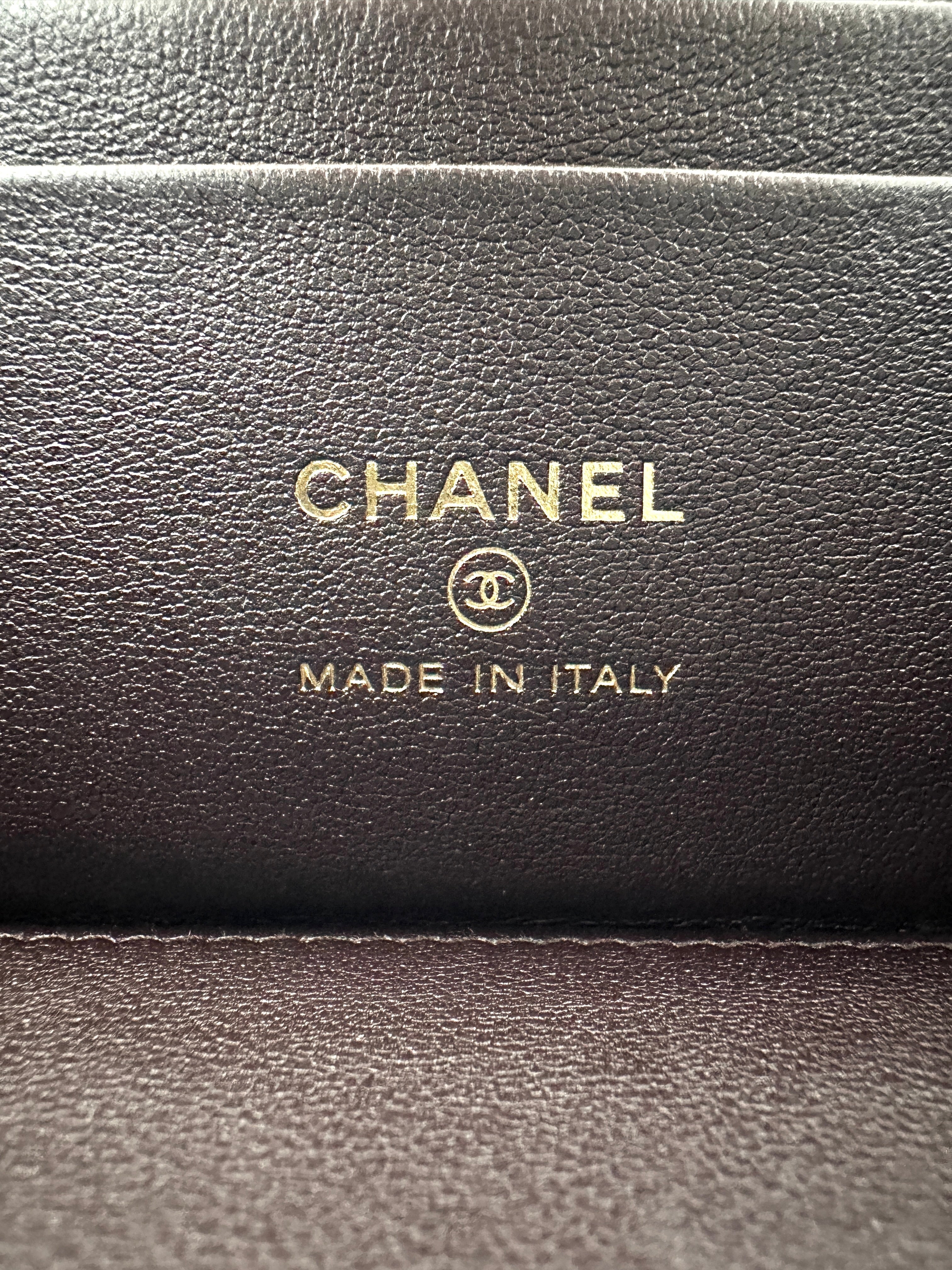 Chanel Purple Quilted Leather Vanity Case With Gold Hardware(PG***N4) CC1715