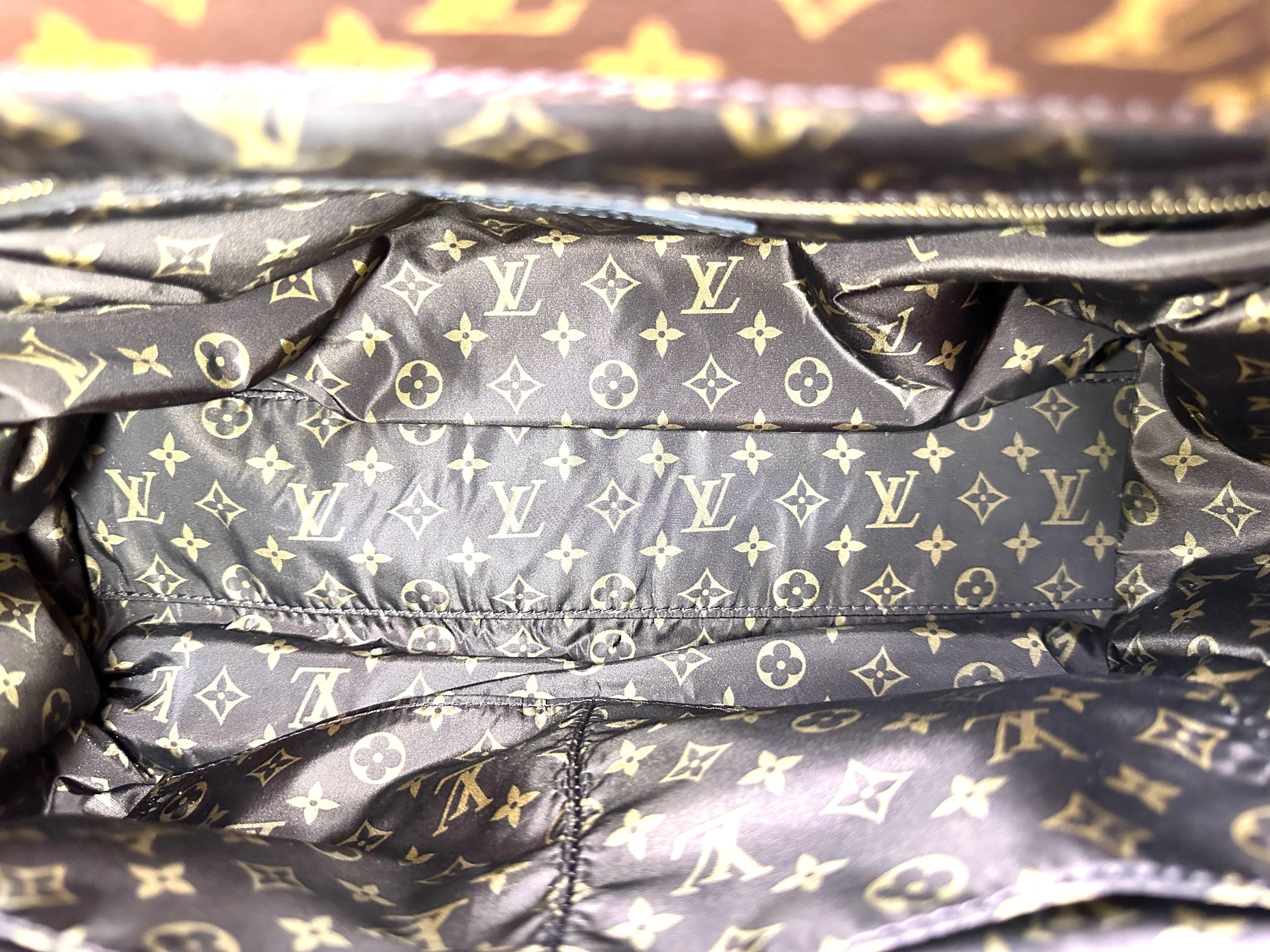 Louis Vuitton Pillow OnTheGo Black Econyl Monogram Puffer Handle Bag LV2395
