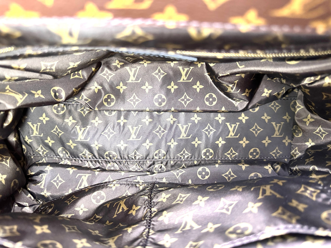 Louis Vuitton Pillow OnTheGo Black Econyl Monogram Puffer Handle Bag LV2395
