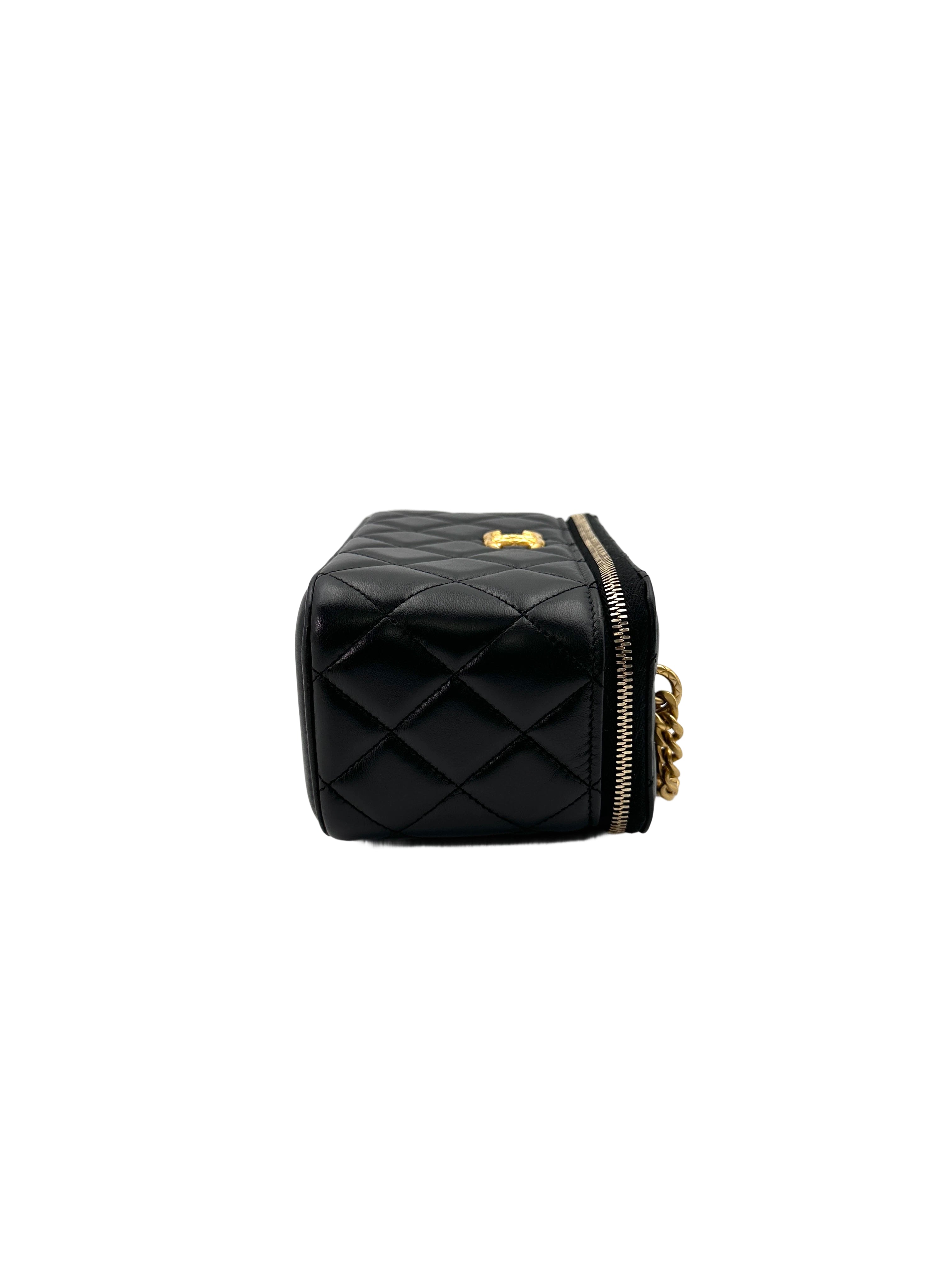Chanel Black Quilted Lambskin Vanity Case With Gold Hardware(UA***61) CC1721