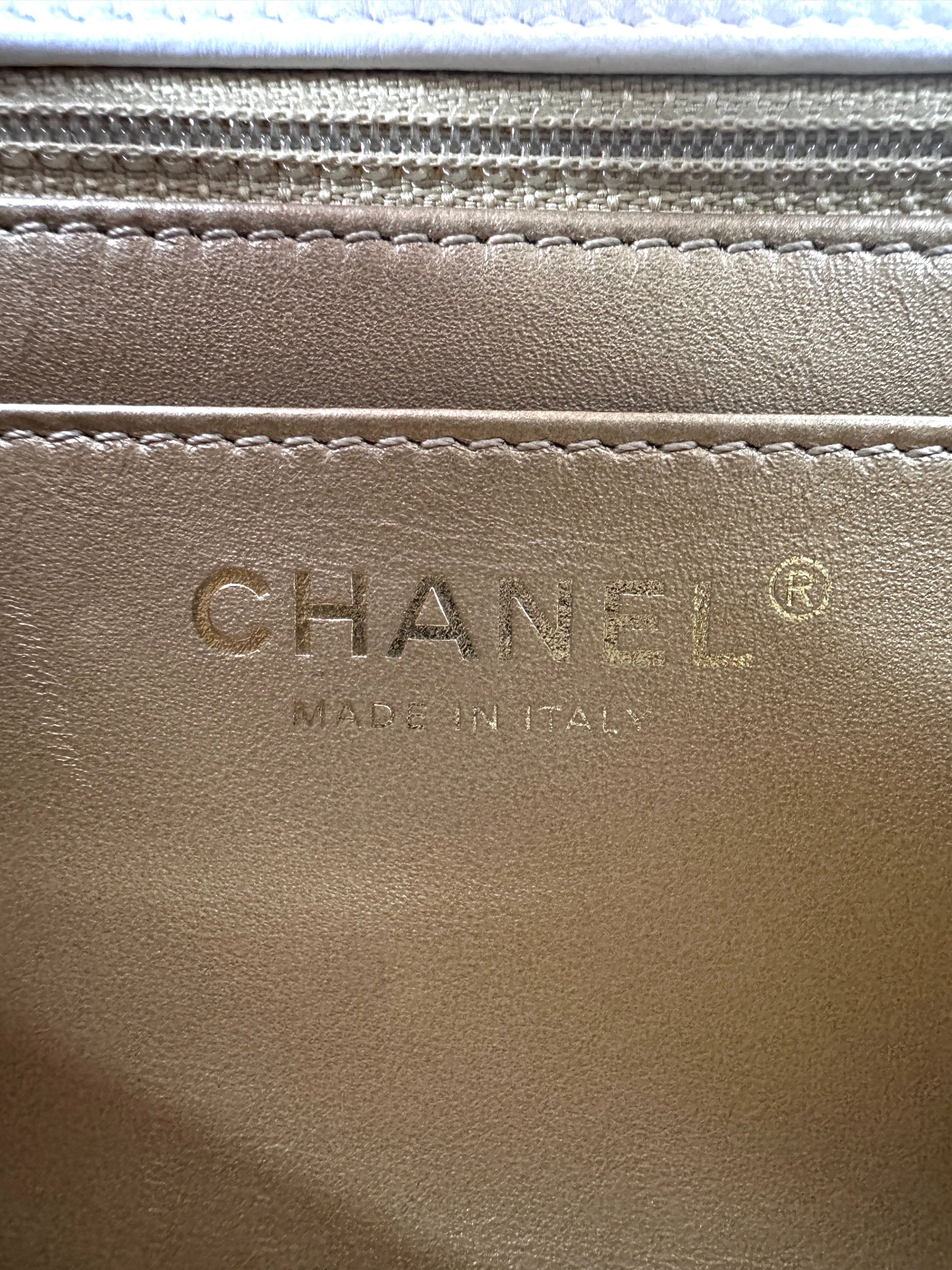 Chanel White Quilted Lambskin Pearl Crush Flap Bag(30***03) IRIS132
