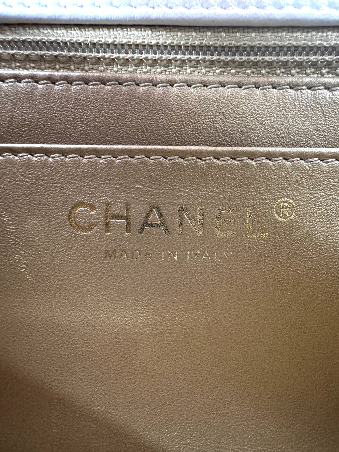 Chanel White Quilted Lambskin Pearl Crush Flap Bag(30***03) IRIS132