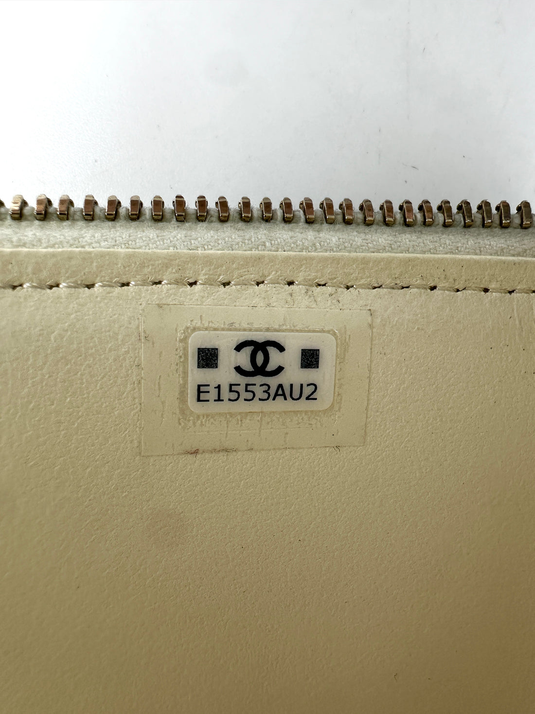 Chanel White Quilted Calfskin Vanity Case With Gold Hardware(E1***U2) CC1723