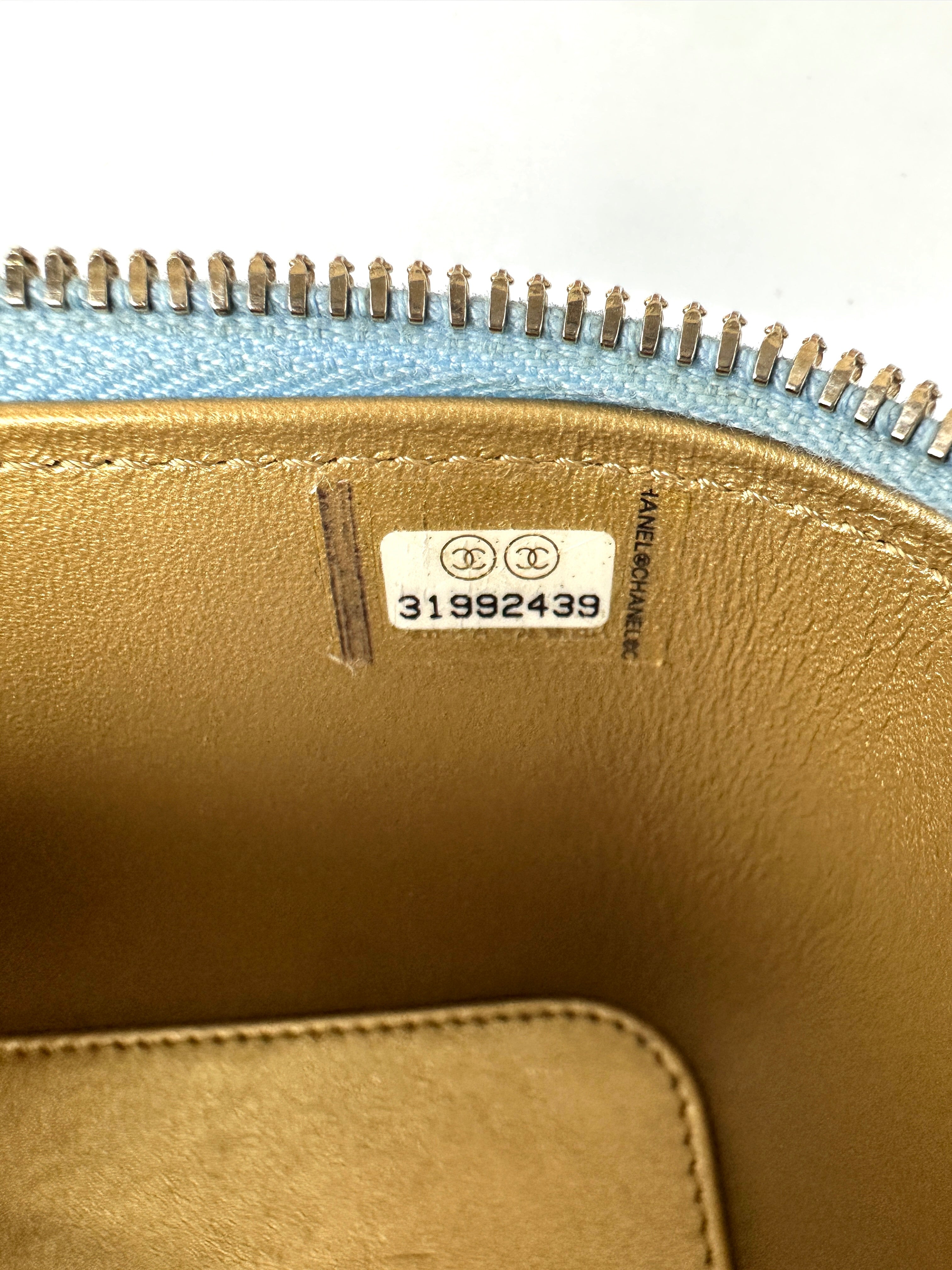 Chanel 22S Blue Quited Lambskin Vanity Case With Gold Hardware(31***39) CC1722