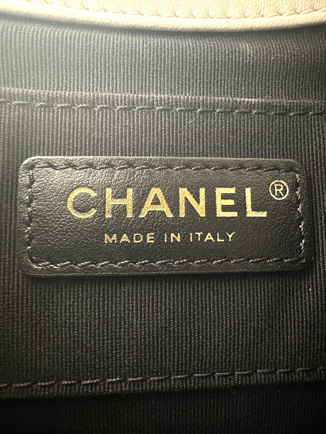 Chanel 21B White Quilted Lambskin Flap Bag With Gold Hardware(HJ***44) CC1735
